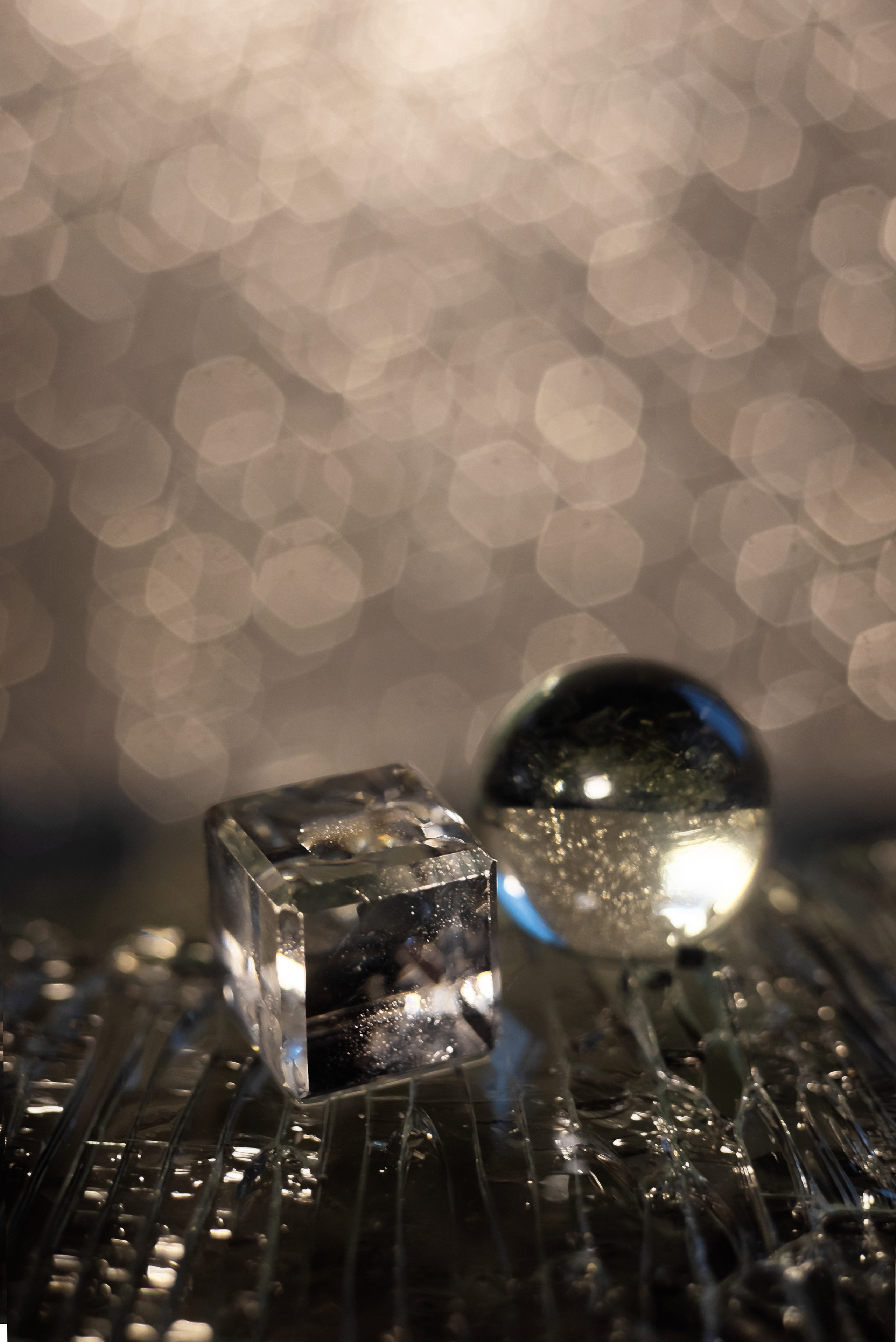 стеклянный шар