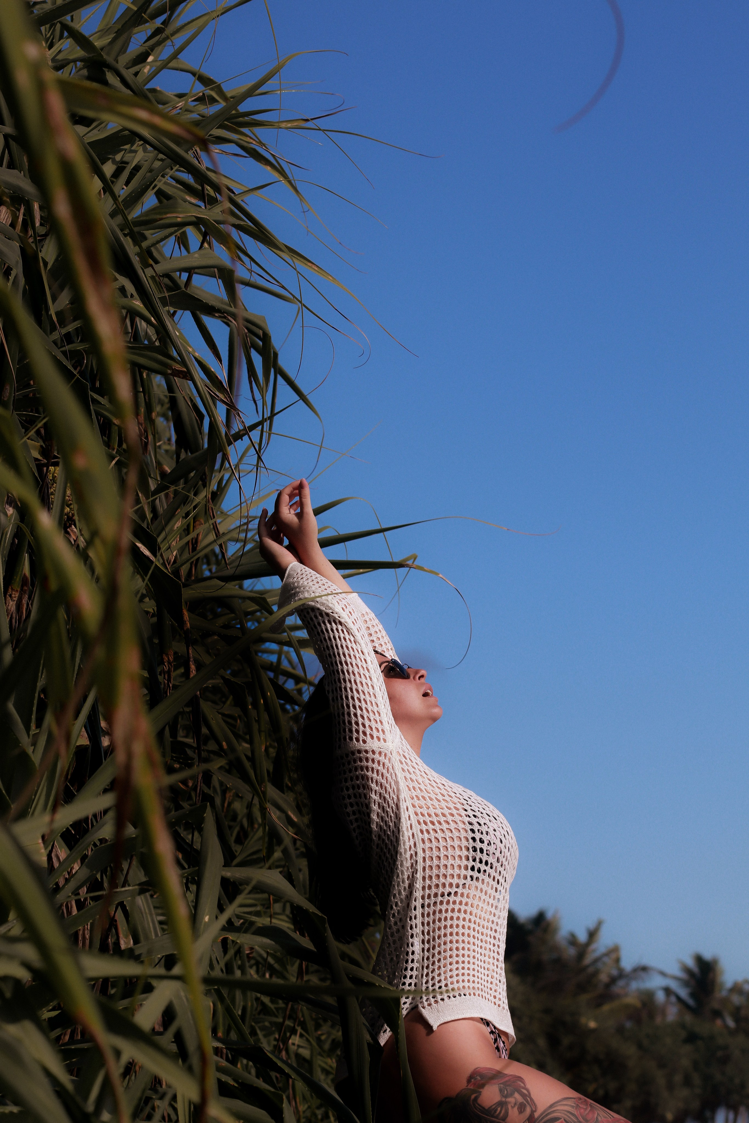 Эстетичная фотосессия на вилле у бассейна | Девушка в тропическом раю. Фотограф на Шри-Ланке