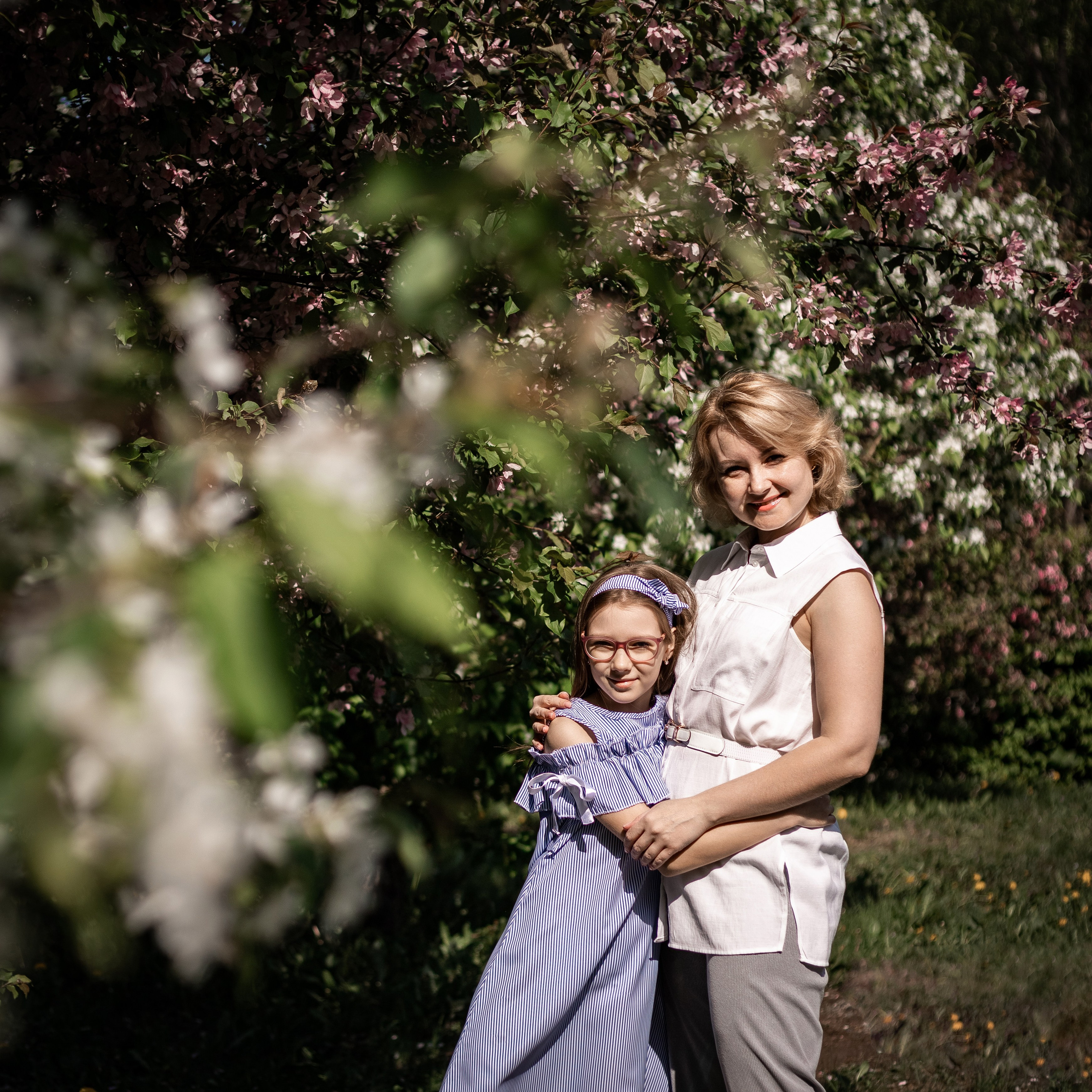 Цветение яблони 2023. Фотограф Пермь. Свадьбы. Семья и дети, школа, д. сад. Фотокниги