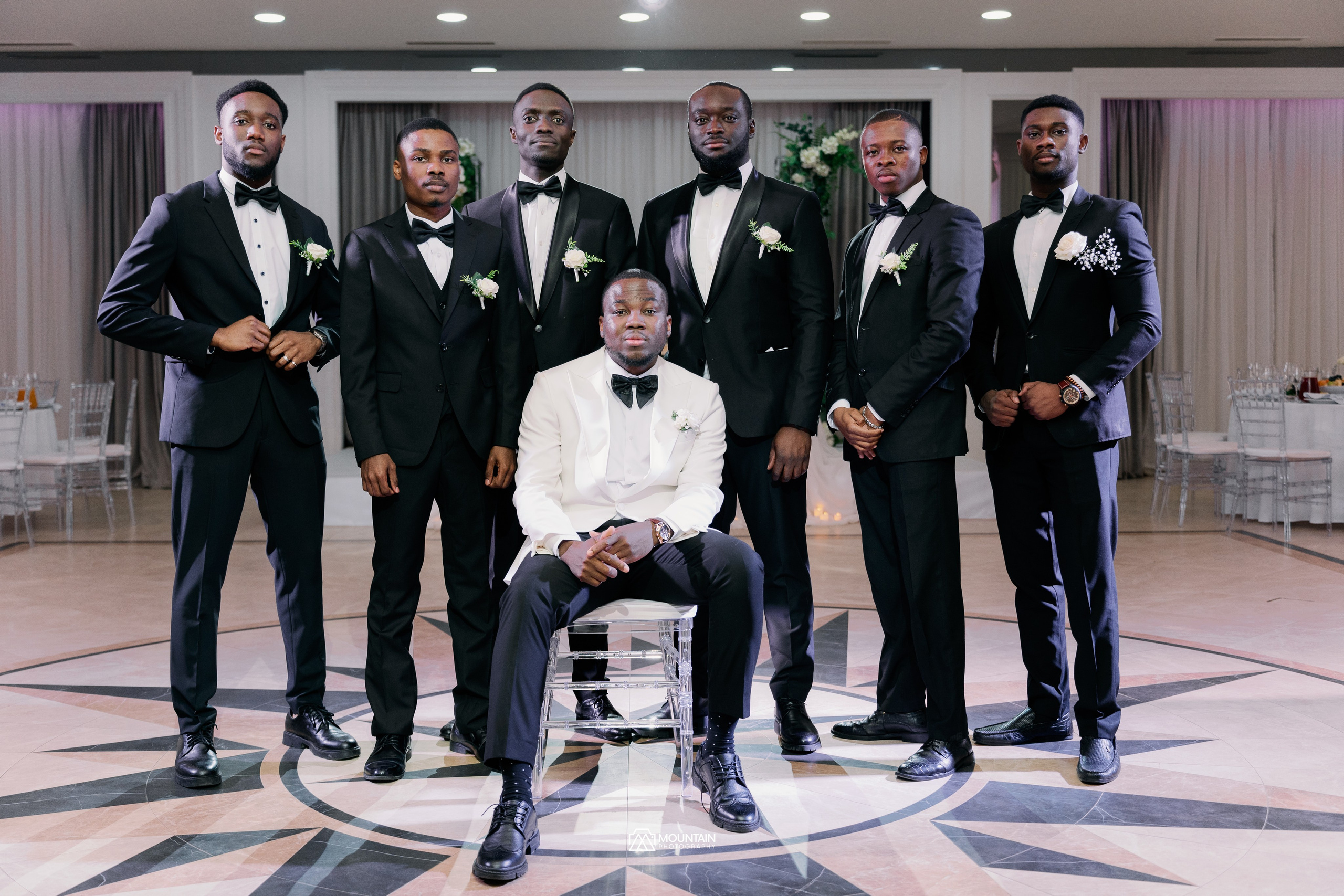 Cletus And Karabo. Я занимаюсь событийной, свадебной, товарной, студийной… фотографией