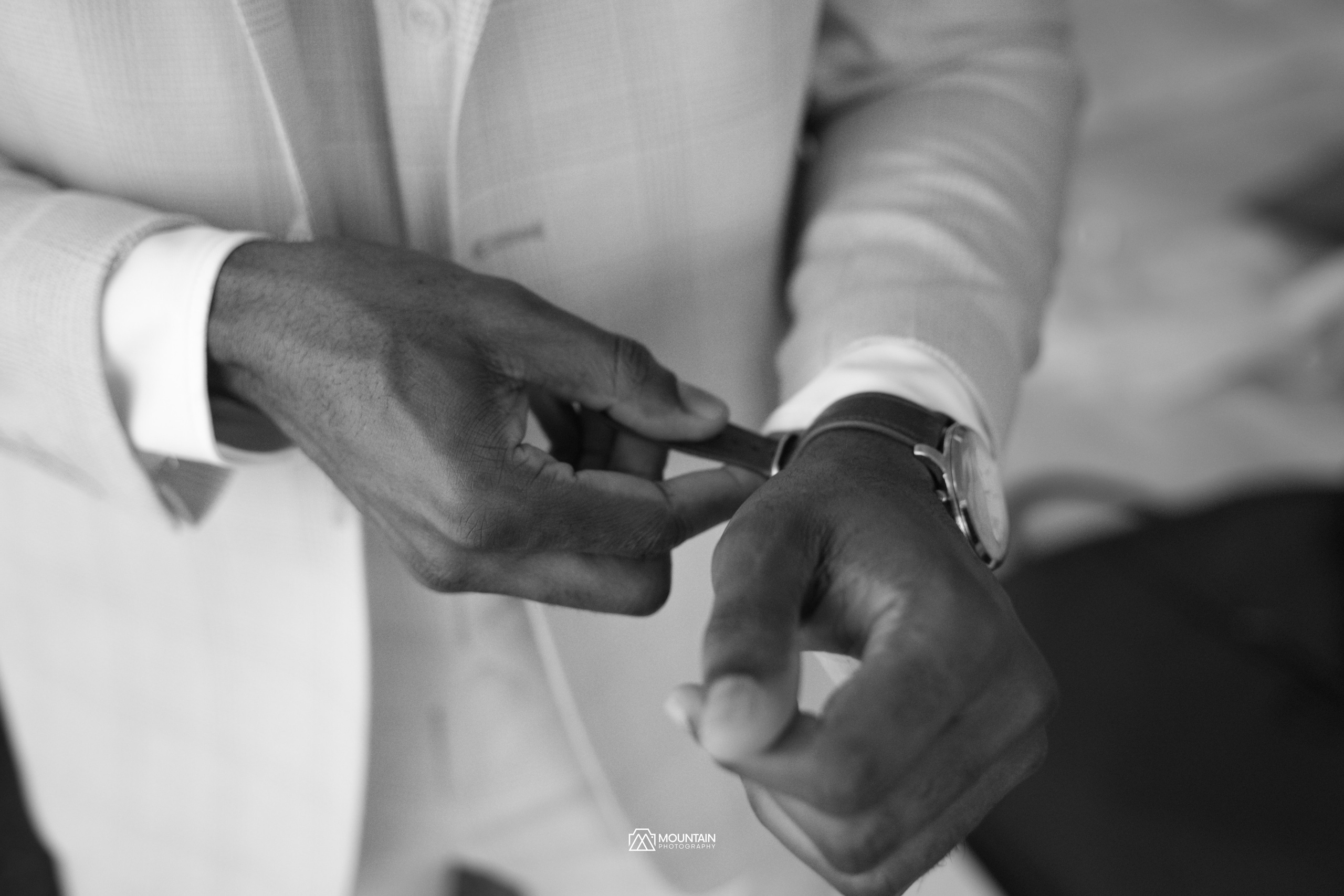 Oludola and Anastasia. Photographer based in moscow Peter Tchana