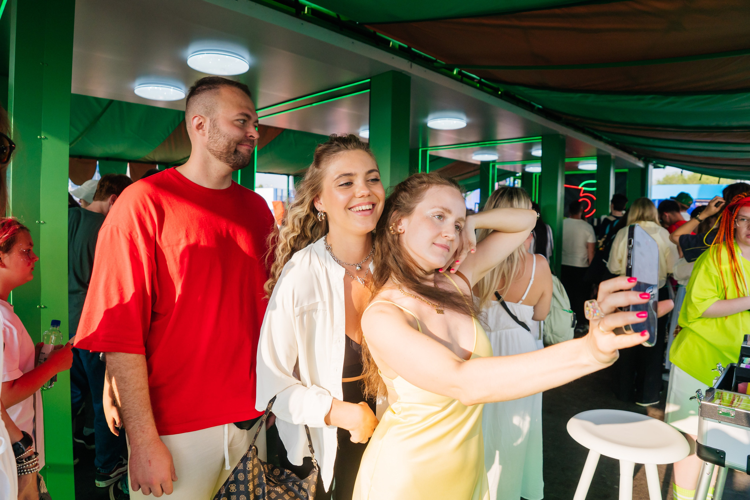 Пятерочка на VK фесте. Видеограф и Фотограф в Челябинске Ксения и Владимир Рюмины