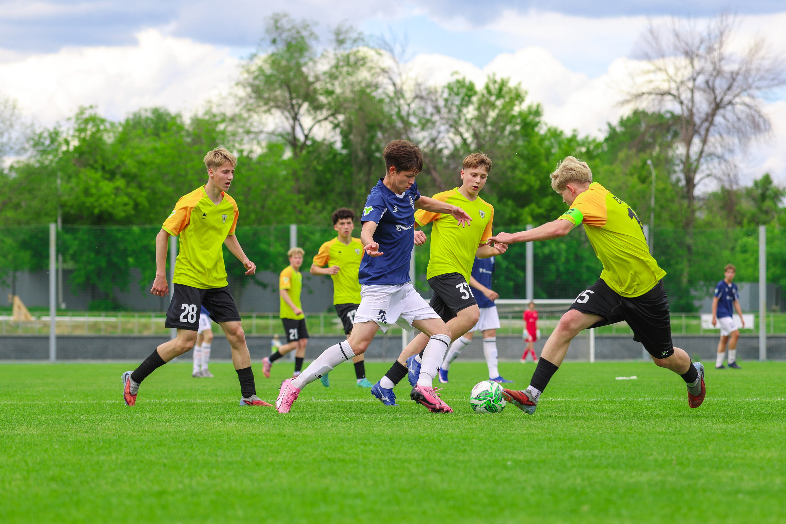 Юношеская футбольная лига Поволжье U-16. Крылья Советов — Волга