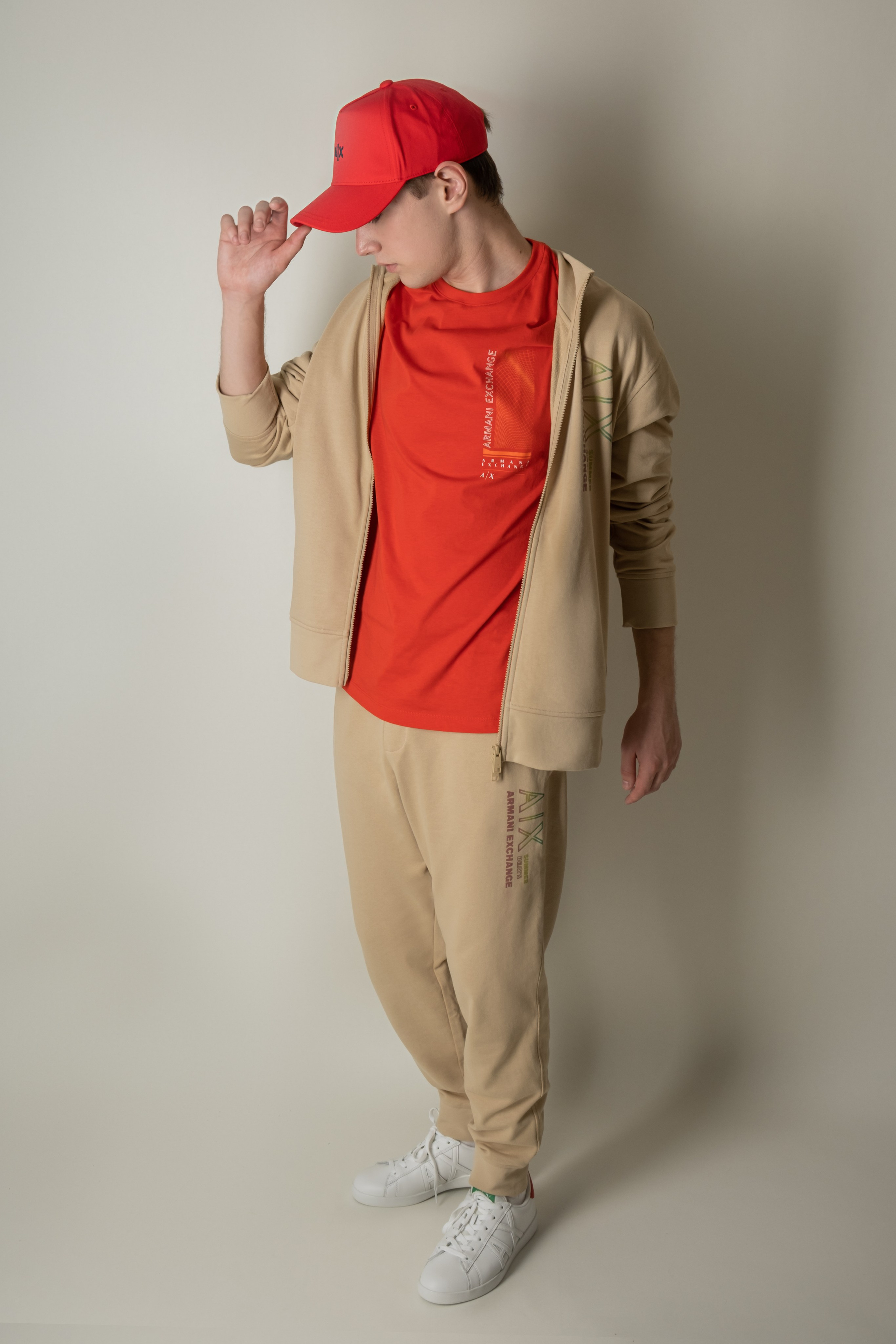 Предметная съёмка для маркетплейсов в Симферополе. Предметный фотограф в Симферополе Антон Катунин