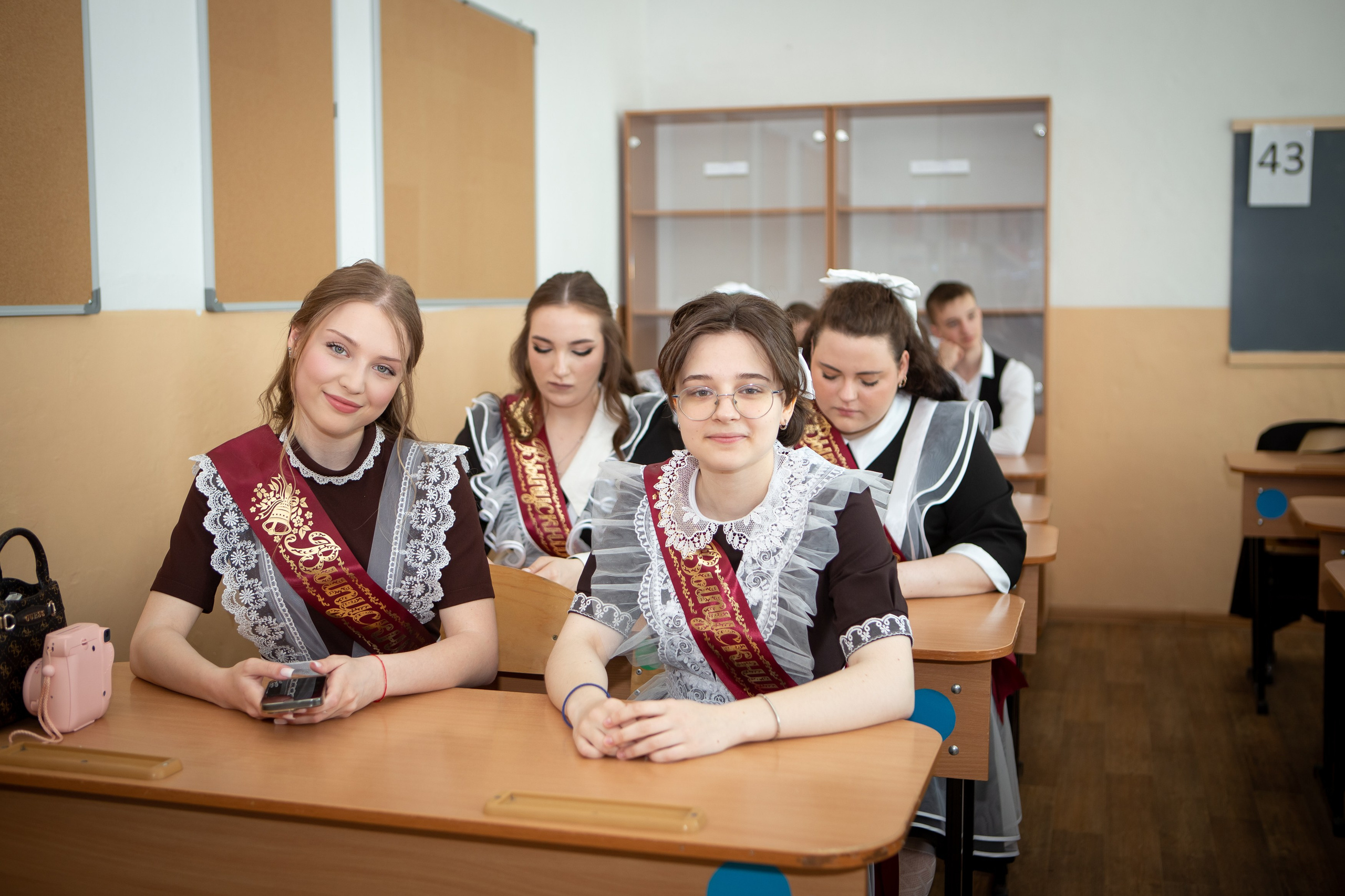 Последний звонок/Выпускной в школе. Фотограф во Владивостоке Анастасия Стробыкина