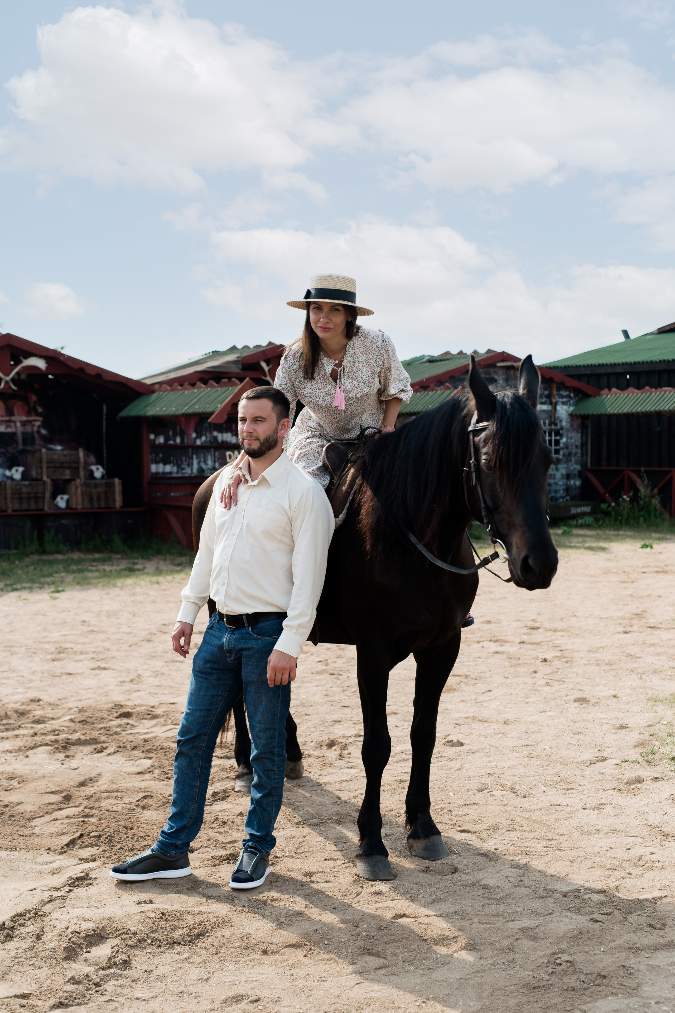 На конюшне. Семейный и контент фотограф