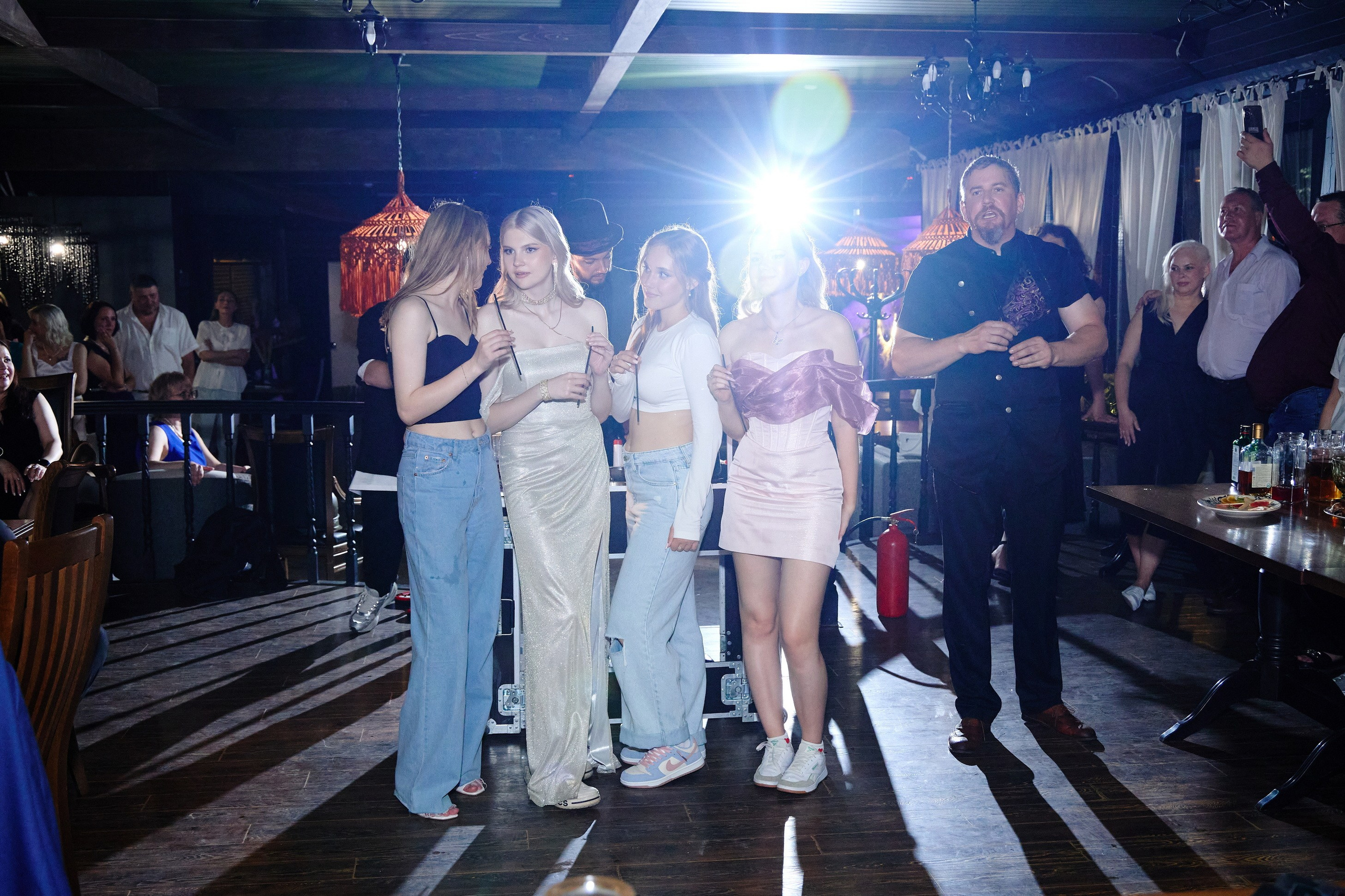 Выпускной 35 Сош. Фотограф Выпускные альбомы Таганрог Сергей Коробченко