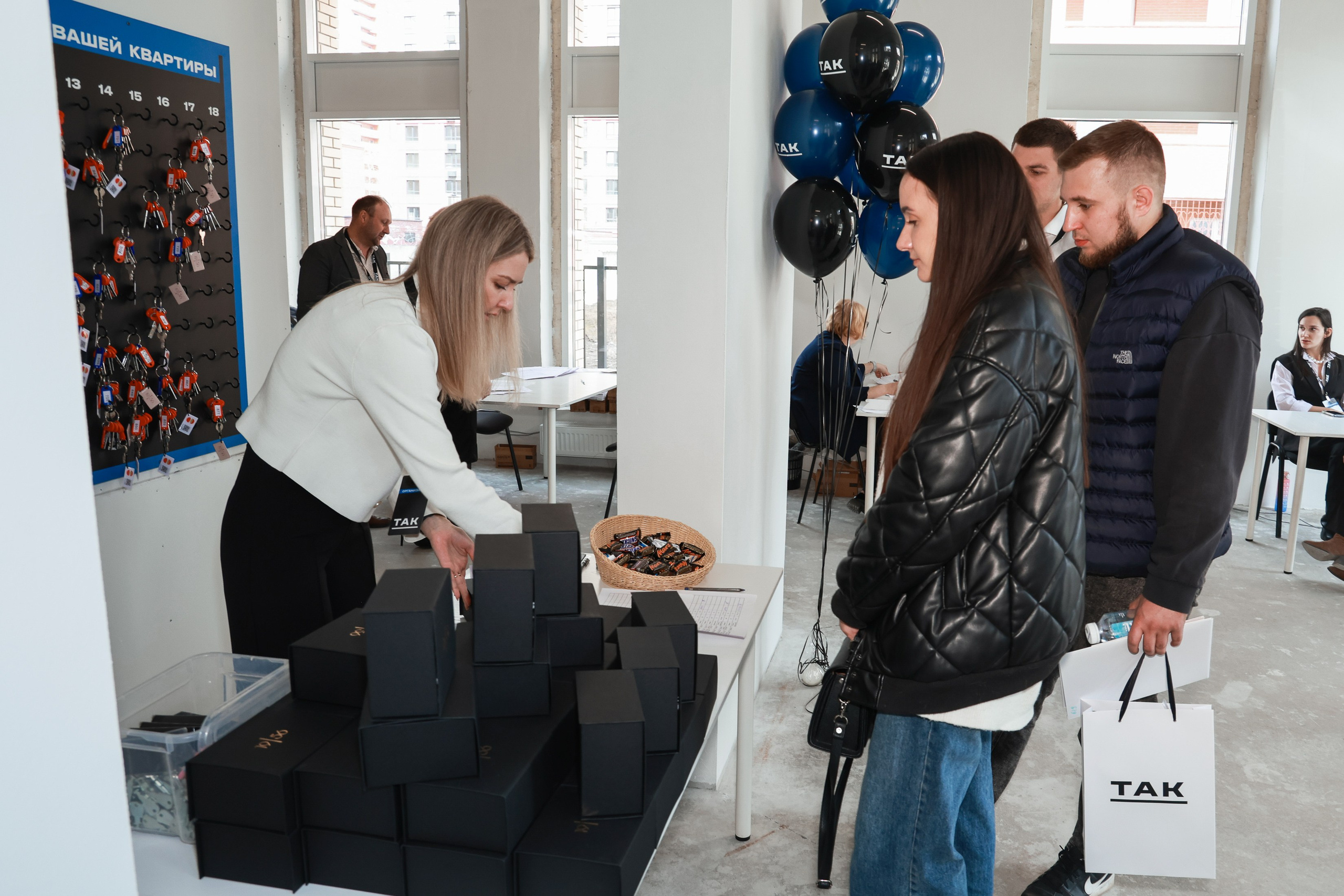 Выдача ключей Кварталы Телецентра 19I56. Фотограф Юлия Мальцева