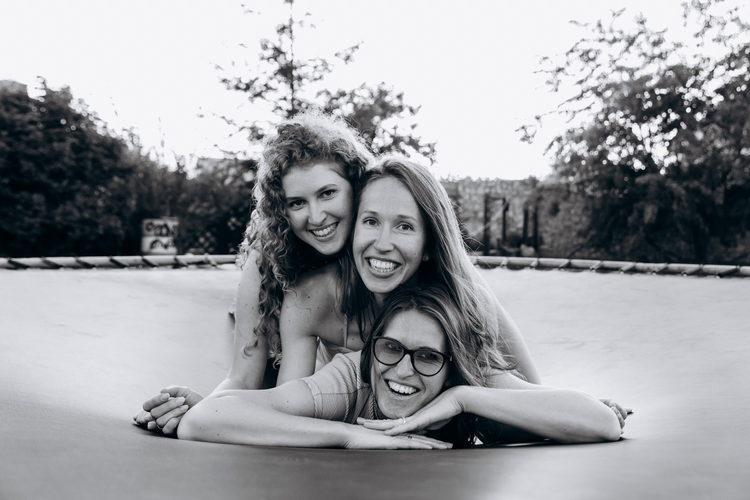 Дети и семьи. На моих фотографиях дети всегда улыбаются и смеются по-настоящему. Я знаю что для этого нужно. Применяю секретный секрет). Фотограф в Крыму — Федор зайцев. Свадебная, семейная и портретная съёмка. Фотографии для контента, для бизнеса. Корпоративная съёмка