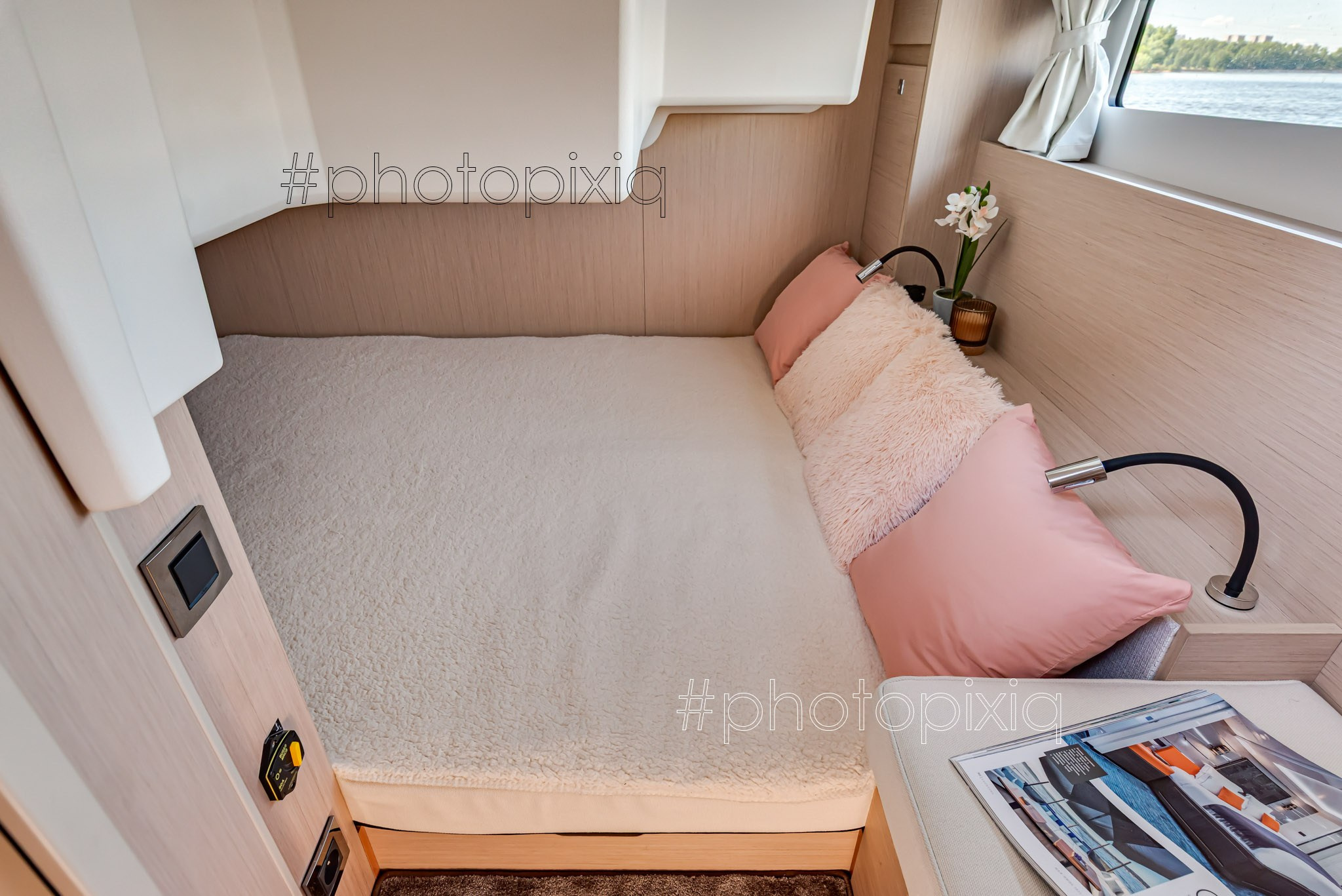 Фотосъёмка яхты Jeanneau NC 33 для брокера. Интерьерная съёмка и виртуальные туры — Интерьерный фотограф Кузнецов Сергей (photopixiq)