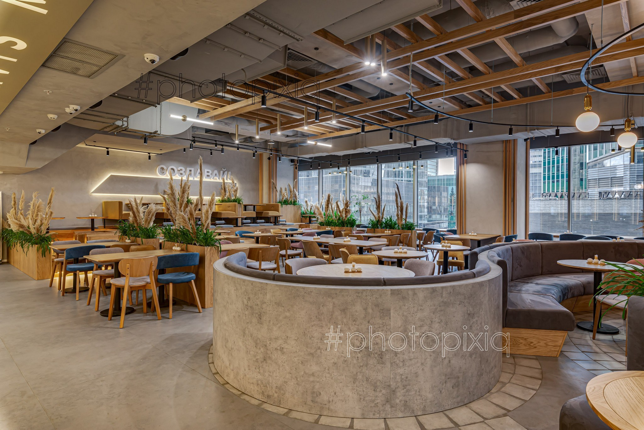 Фотосъёмка кафе LUNCH-BOX в Башне ОКО. Интерьерная съёмка и виртуальные туры — Интерьерный фотограф Кузнецов Сергей (photopixiq)