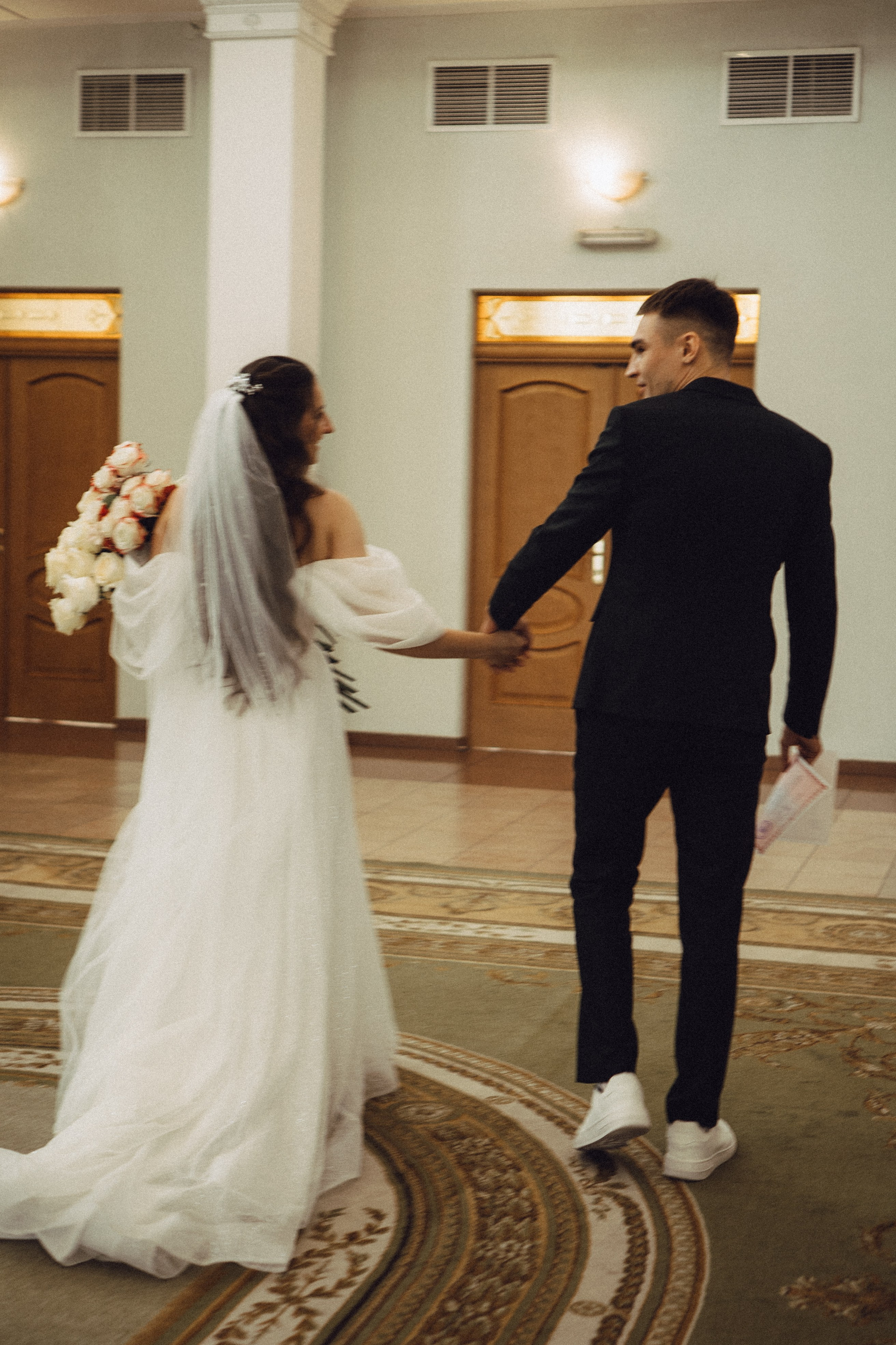 СВАДЕБНАЯ СЬЕМК В ПАРКЕ 300-ЛЕТИЯ. Профессиональный фотограф, Санкт-Петербург — Виктория Богомолова