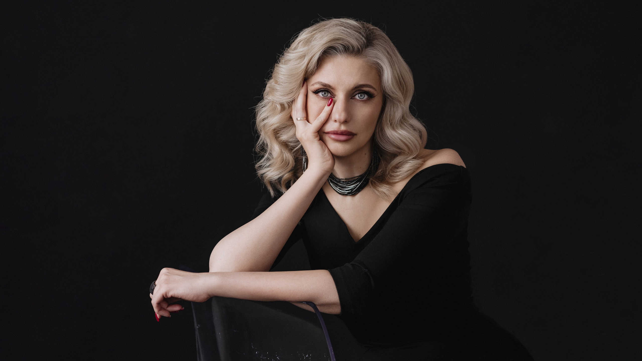 Фотосессия в студии город Орел. Портретный фотограф в Орле Надя Чибис