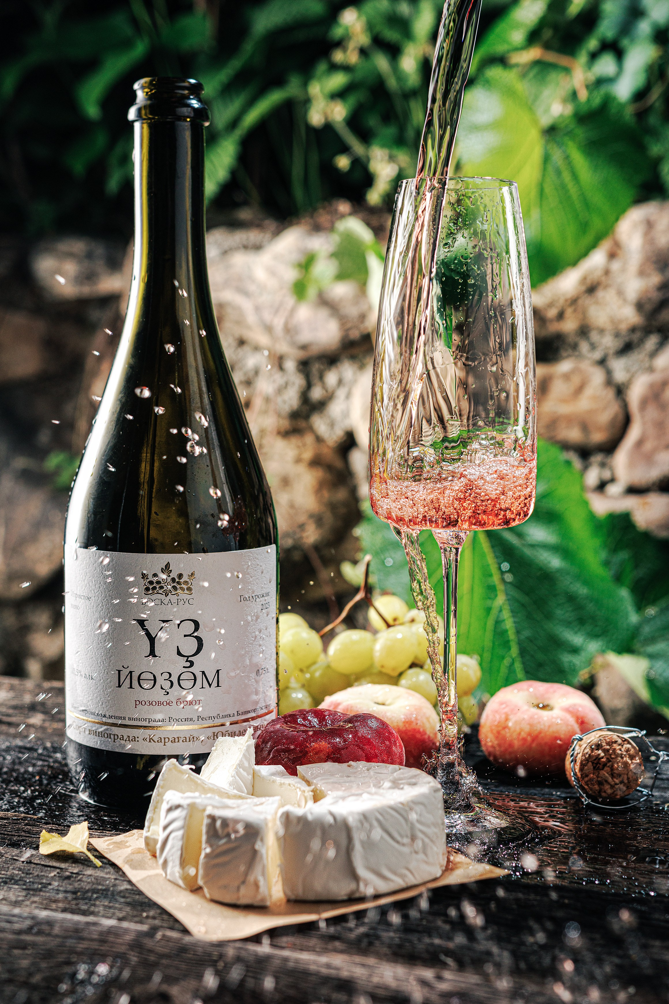 красивый снимок игристого вина