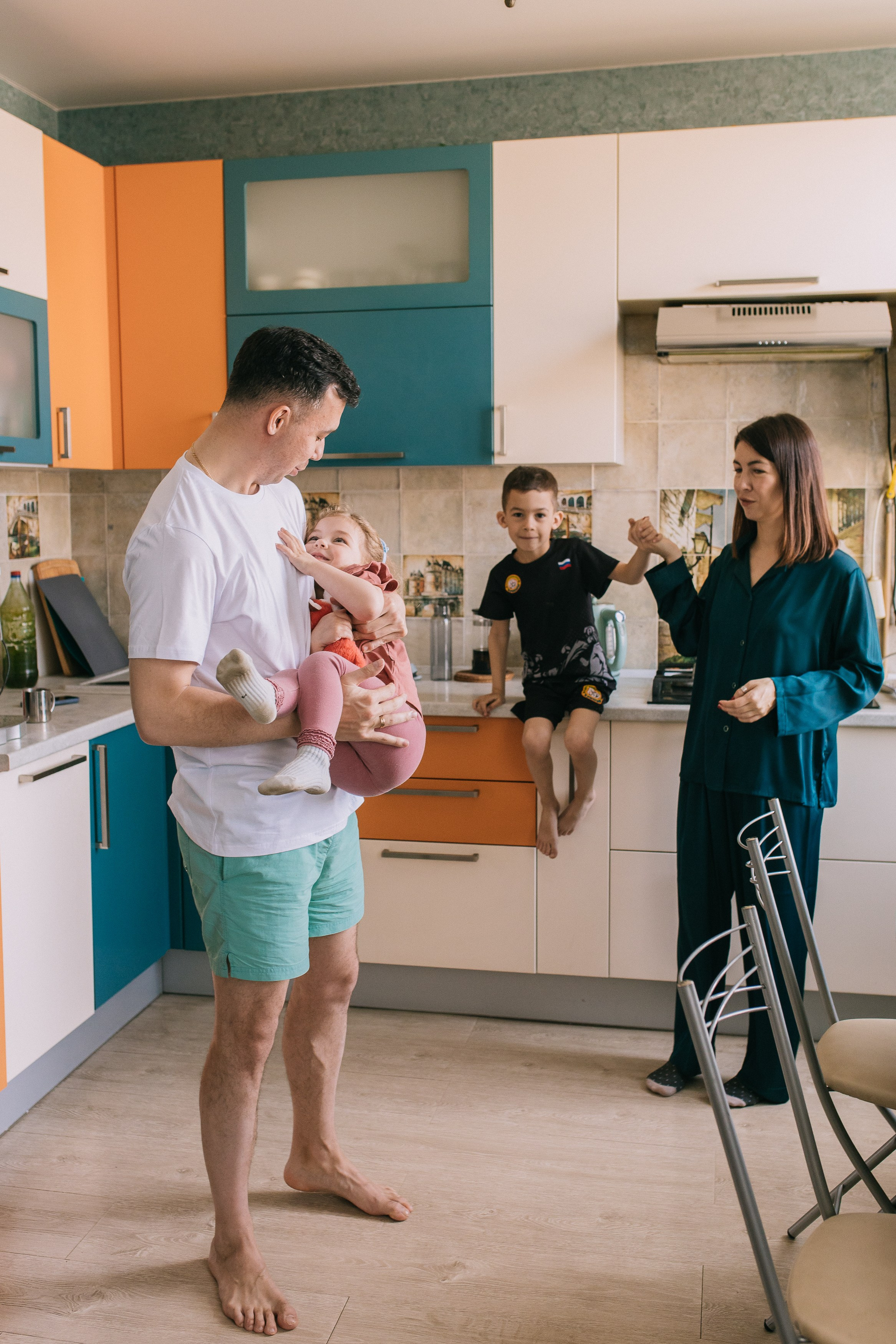 Руслан, Катя, Рамир и Роксана. Семейный фотограф Трусова Евгения в Екатеринбурге