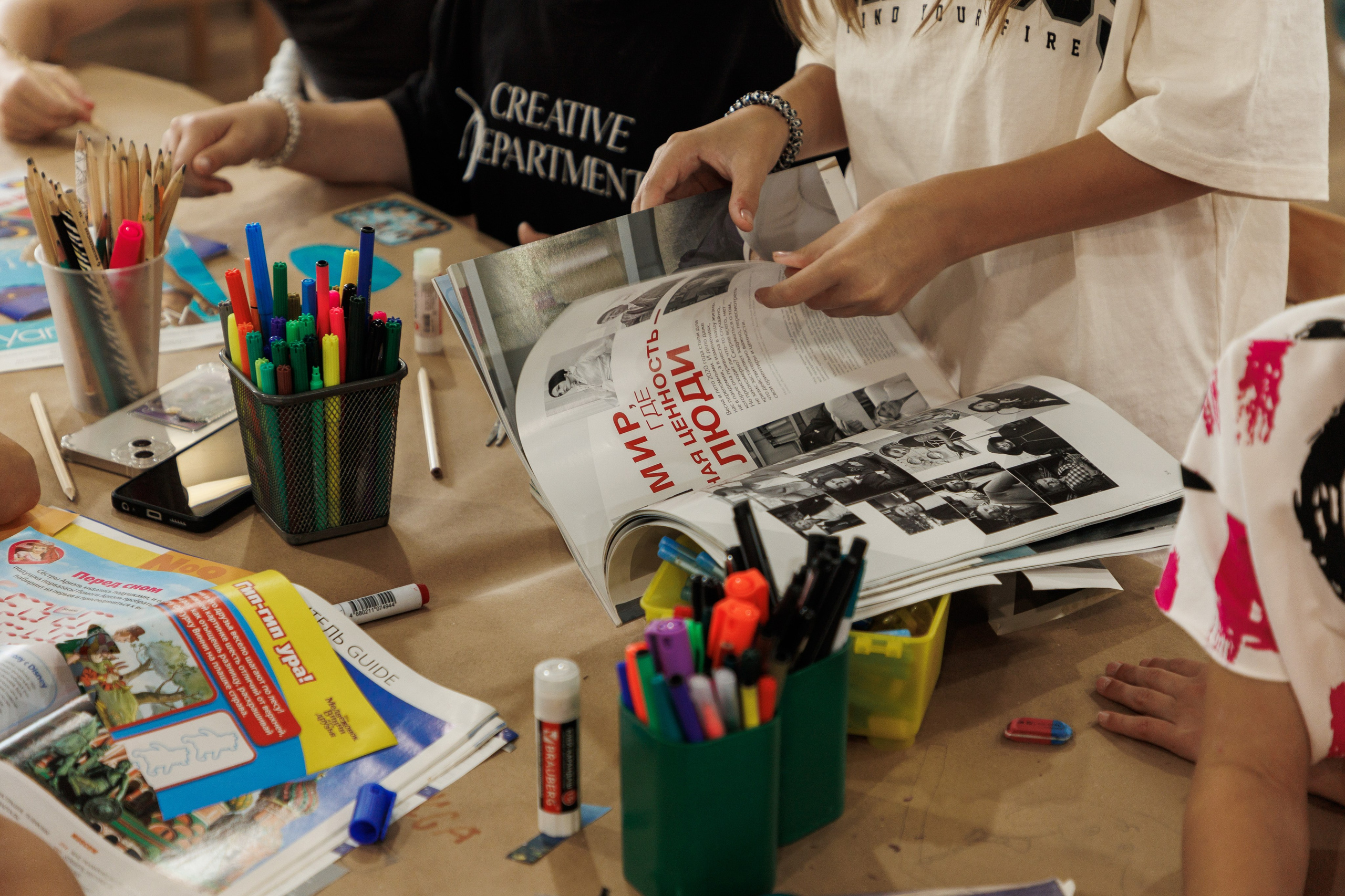 Книжный фестиваль «Смены» в Выксе 2025. Фотограф городских и семейных событий Артем Карпухин