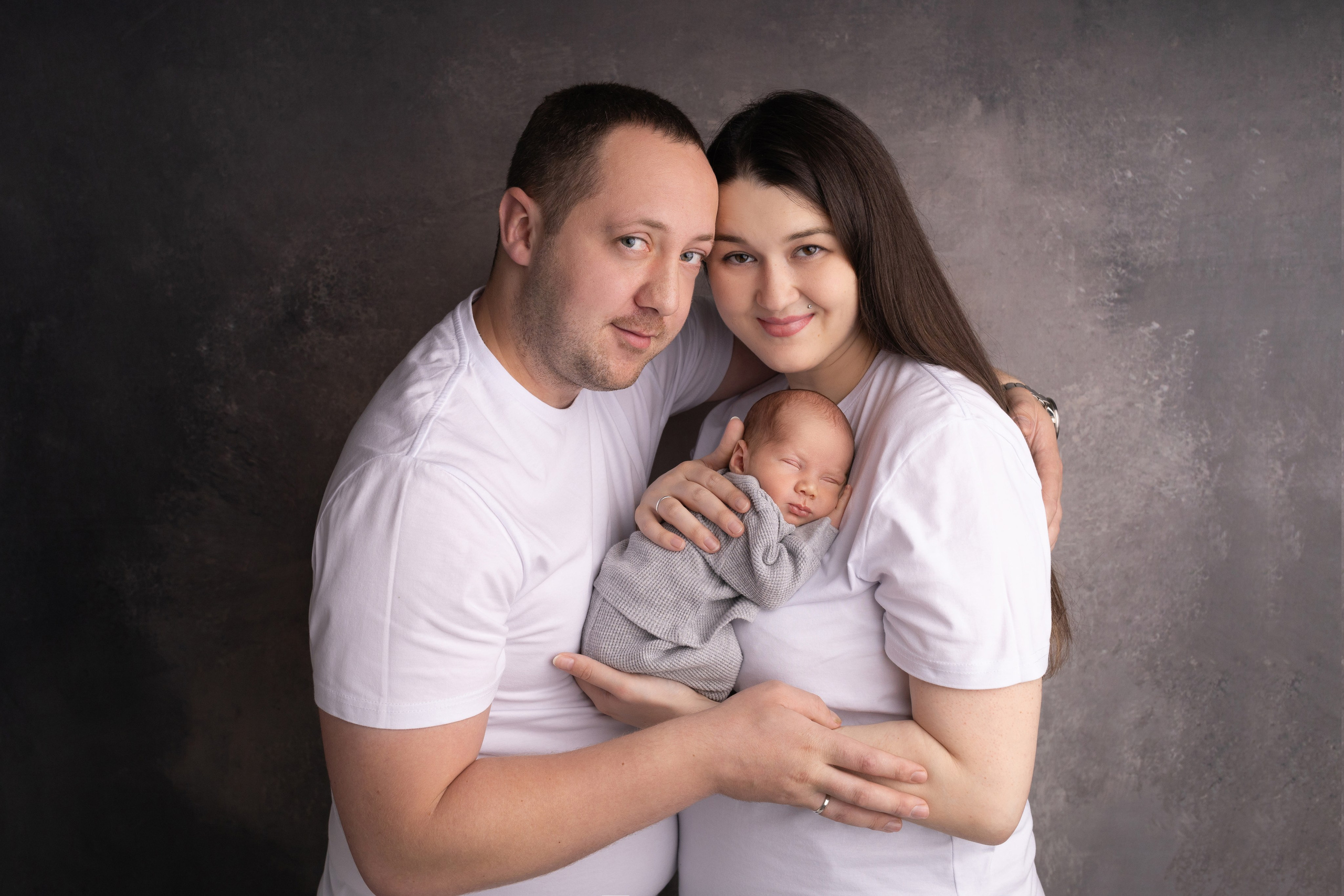 Семейные кадры от Elvira Kamaeva. Фотограф новорожденных малышей в Омске и Омской области Эльвира Камаева