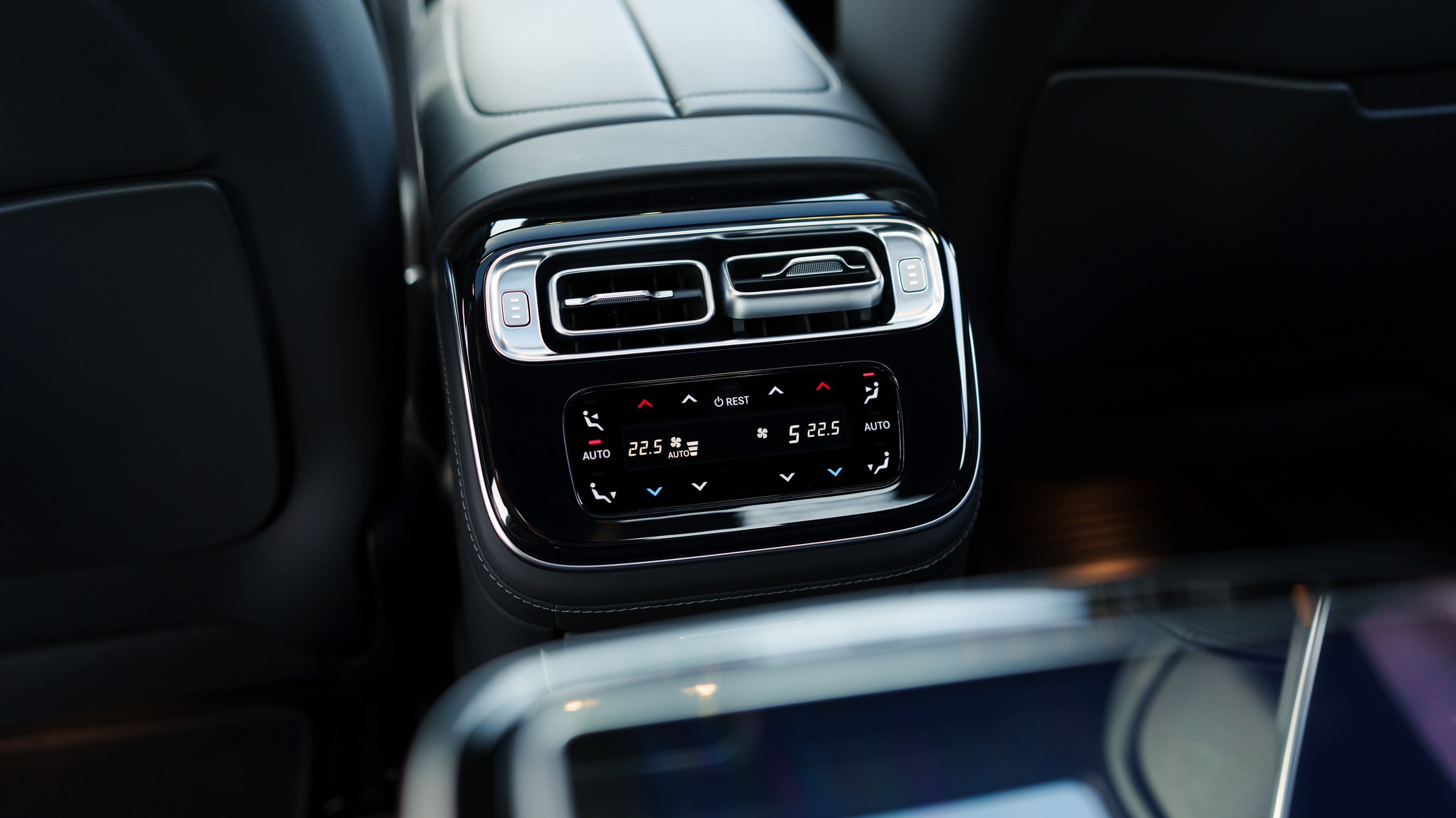 Mercedes-Benz S-Класс VII (W223). Фотограф в СПБ Алмаз Камаев