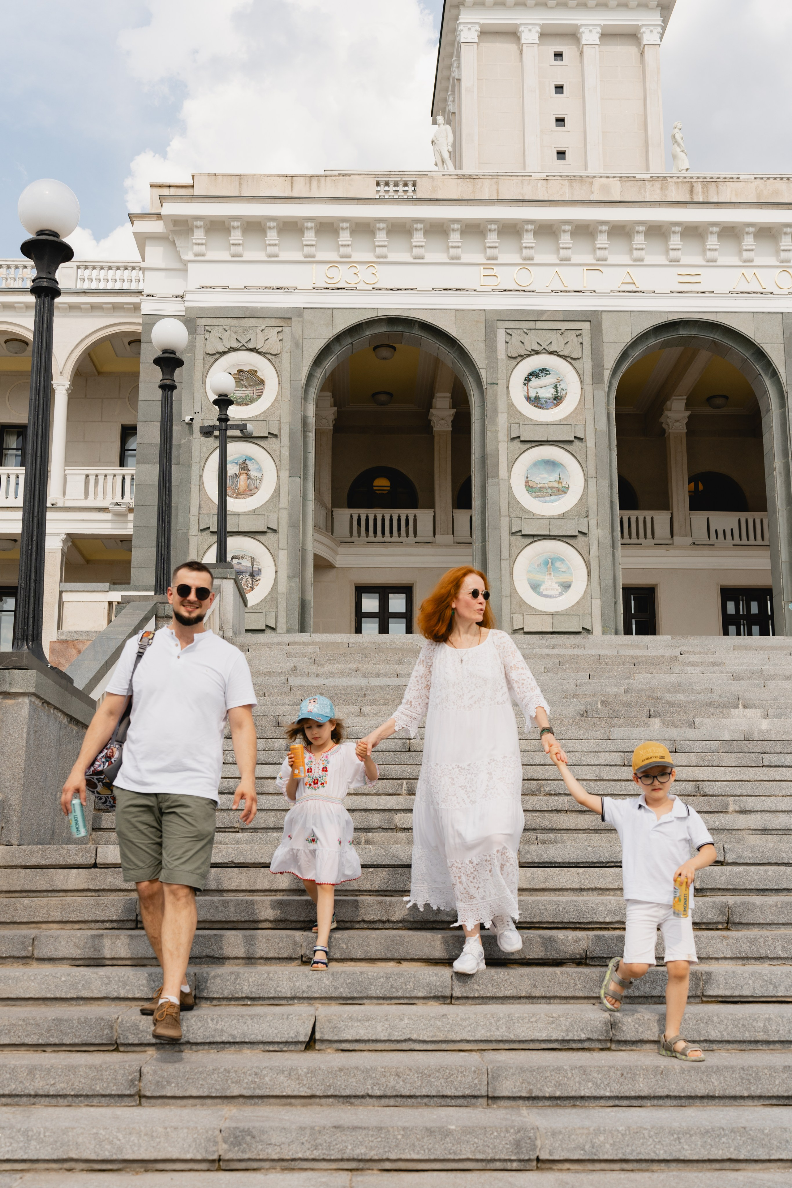 Семейная прогулка на Речном вокзале. Виктория Саханкова — портретный и семейный фотограф в Москве