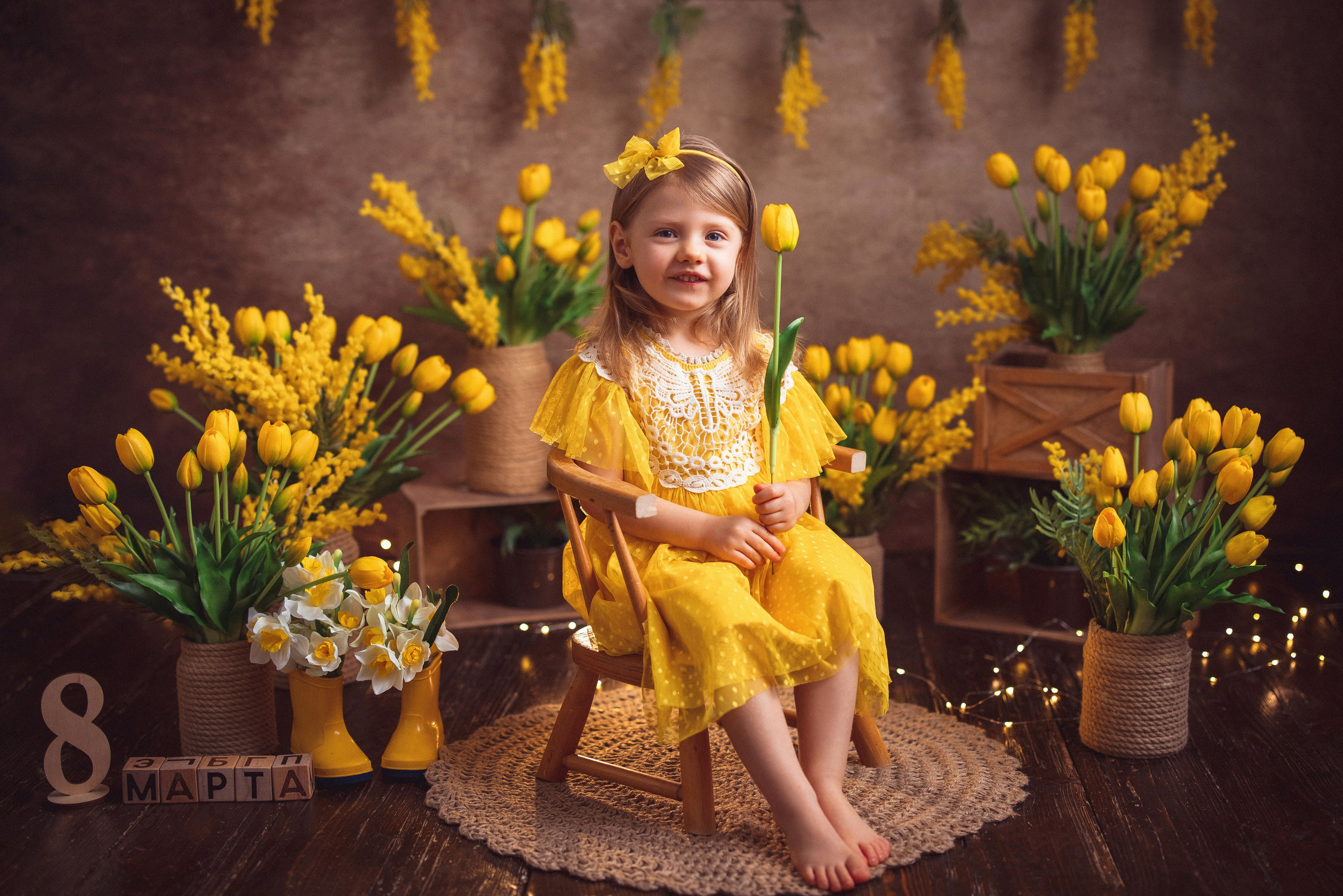 Детская фотосессия к 8 марта в фотостудии г. Краснодара. Семейный и детский фотограф в Краснодаре Анна Трашкова