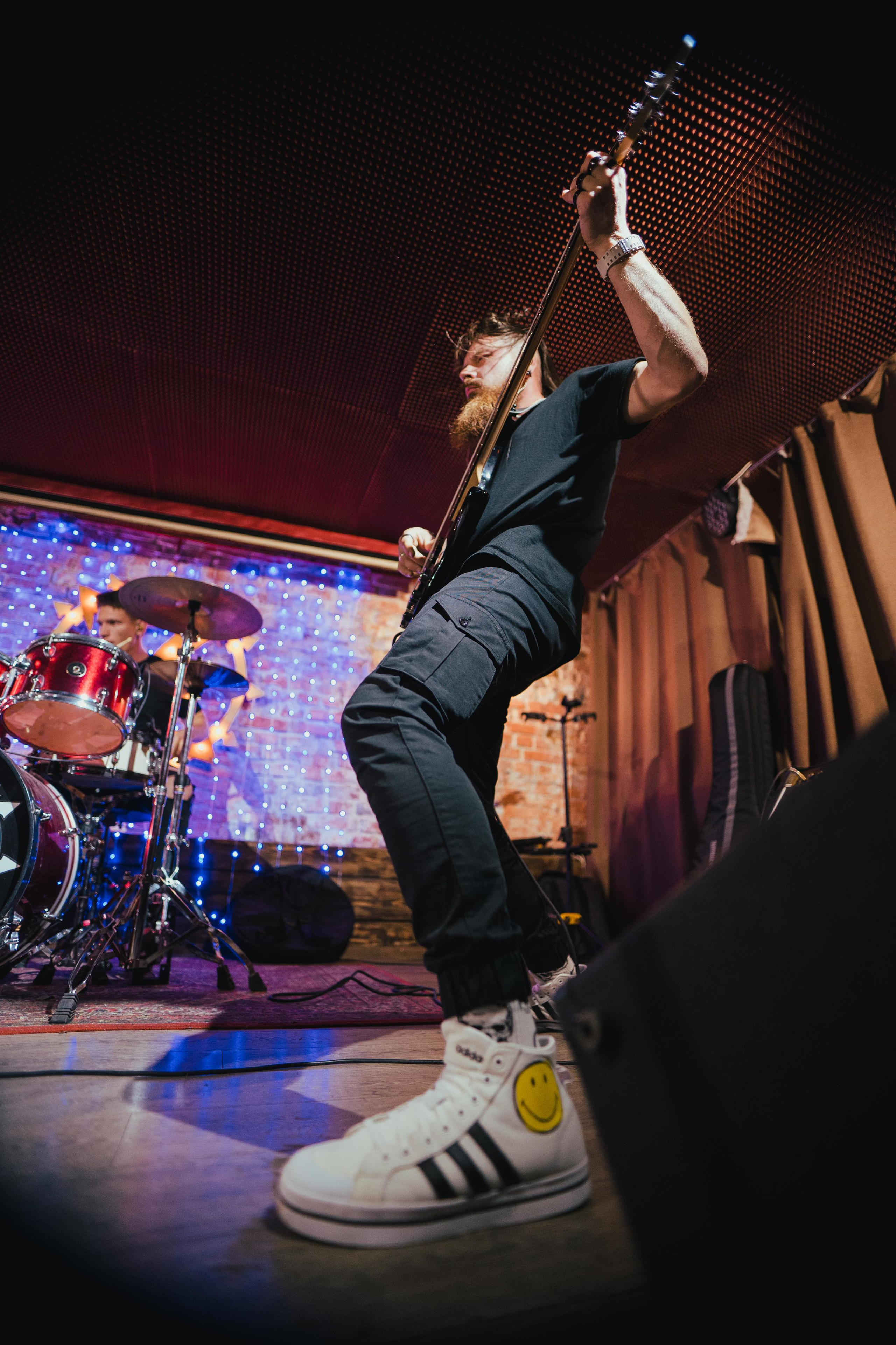 Концерт «The White Coffee» и «Без Пяти». Фотограф в Самаре Иван Булатов