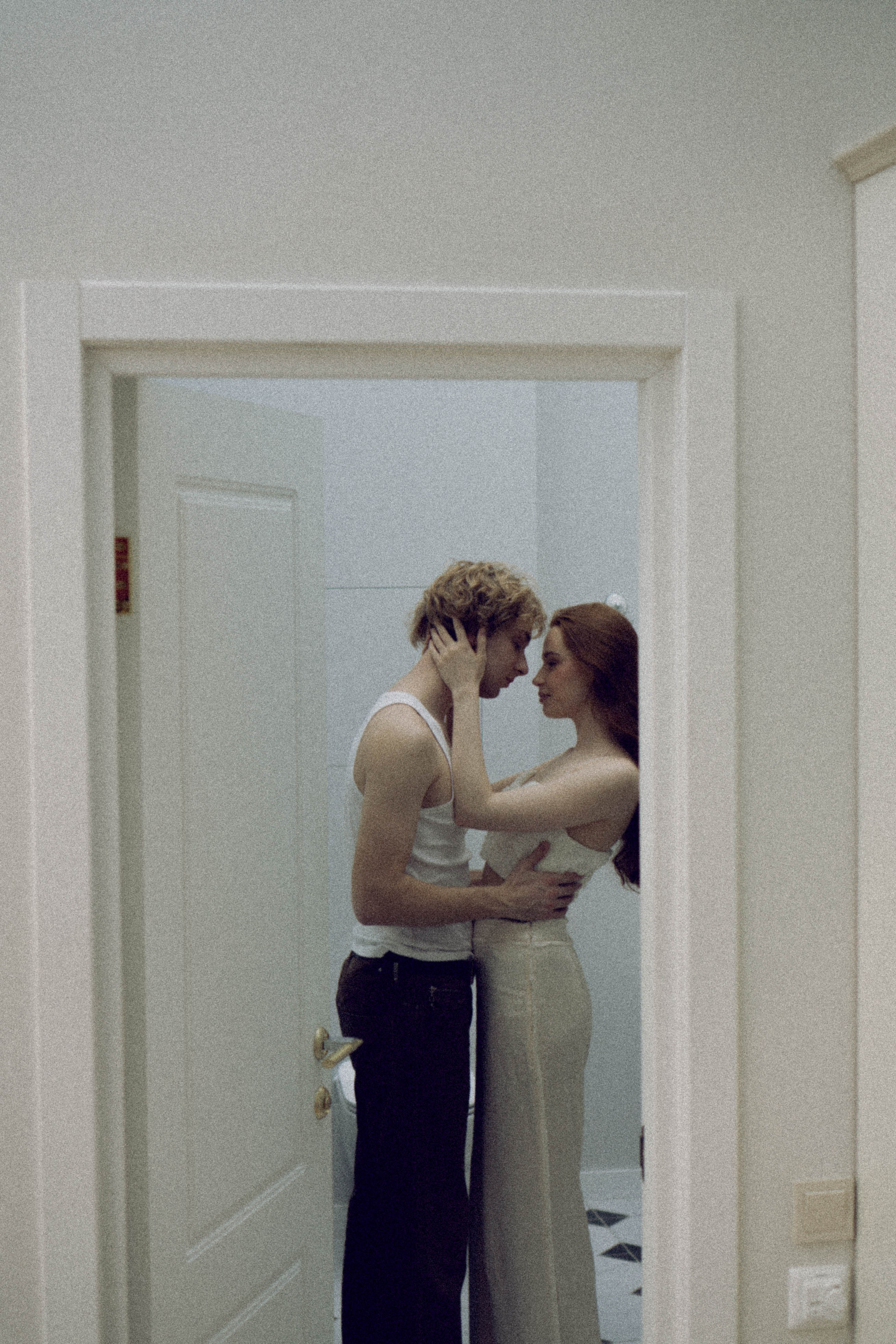 СВАДЕБНАЯ СЬЕМКА В ОТЕЛЕ. СБОРЫ ЖЕНИХА И НЕВЕСТЫ И ТАКЖЕ ТОР И ПОДГОТОВКА К ПРОГУЛКЕ. Профессиональный фотограф, Санкт-Петербург — Виктория Богомолова