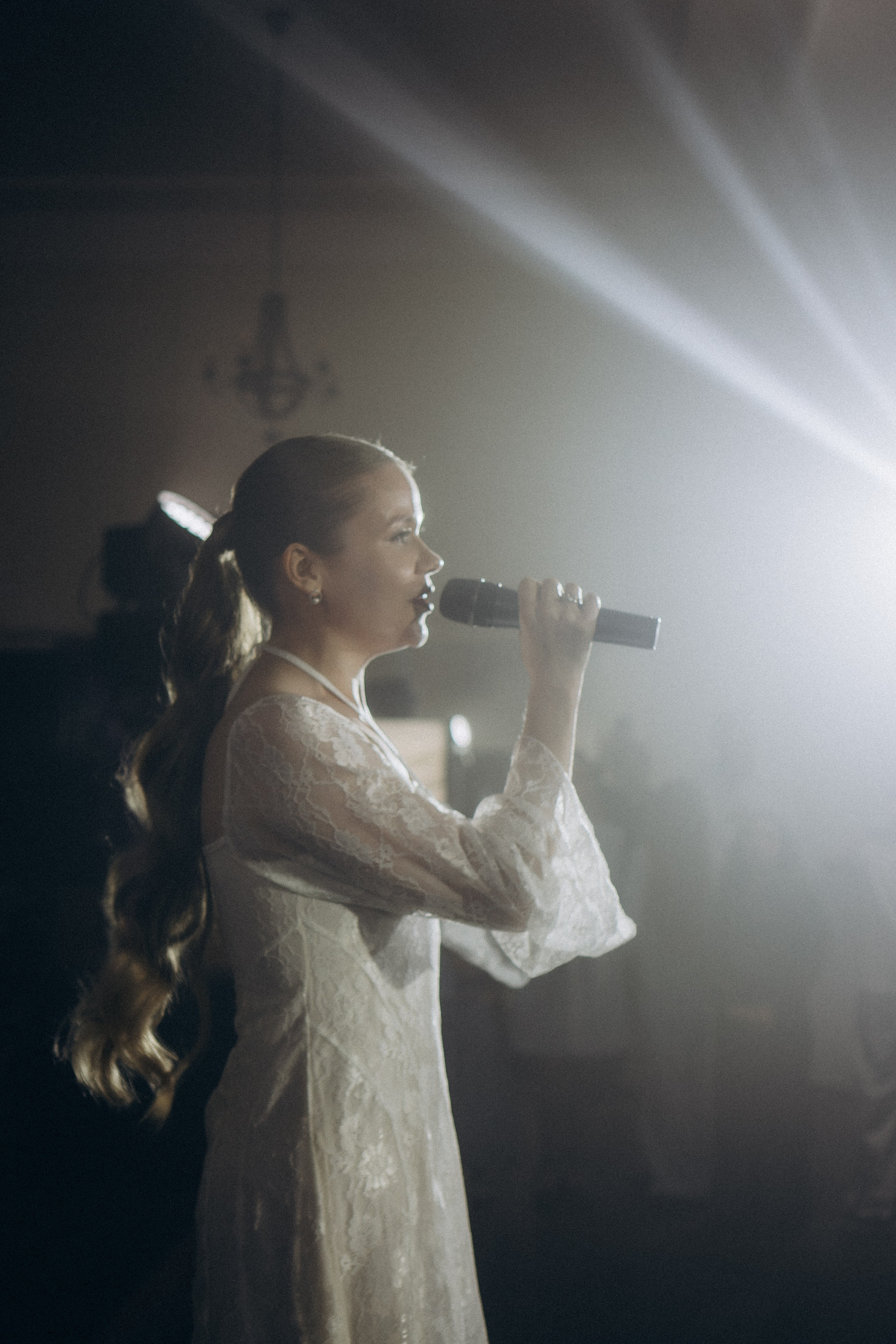 СВАДЕБНАЯ СЬЕМКА СБОРОВ В ОТЕЛЕ И ВЫЕЗД НА ЦЕРЕМОНИЮ (СНЯТО В СИБИРЕ В НИЖНЕВАРТОВСКЕ). Профессиональный фотограф, Санкт-Петербург — Виктория Богомолова