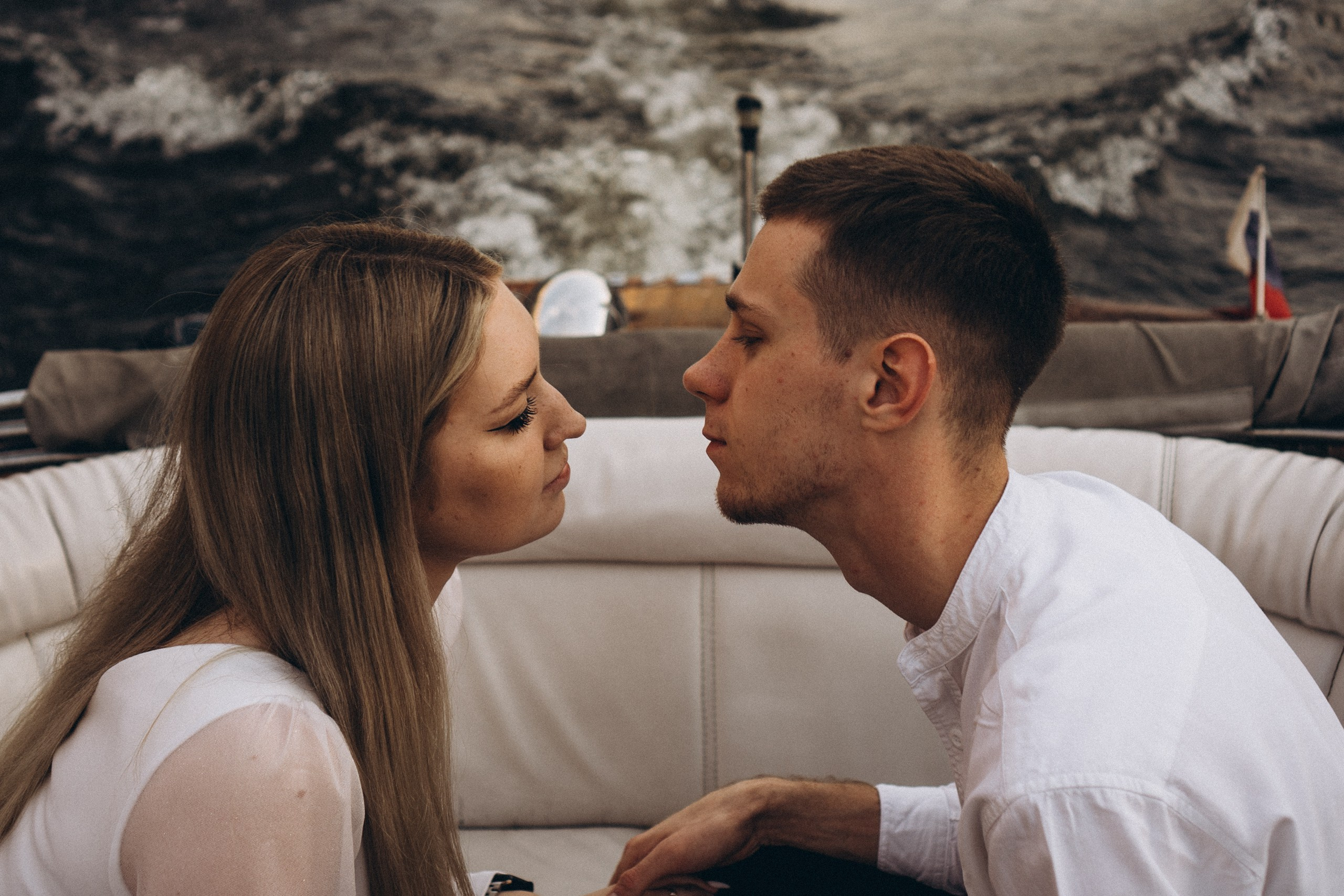 СВАДЕНБНАЯ СЬЕМКА НА КАТЕРЕ ПО КАНАЛАМ САНКТ-ПЕТЕРБУРГА И В АКВАТОРИИ НЕВЫ. Профессиональный фотограф, Санкт-Петербург — Виктория Богомолова