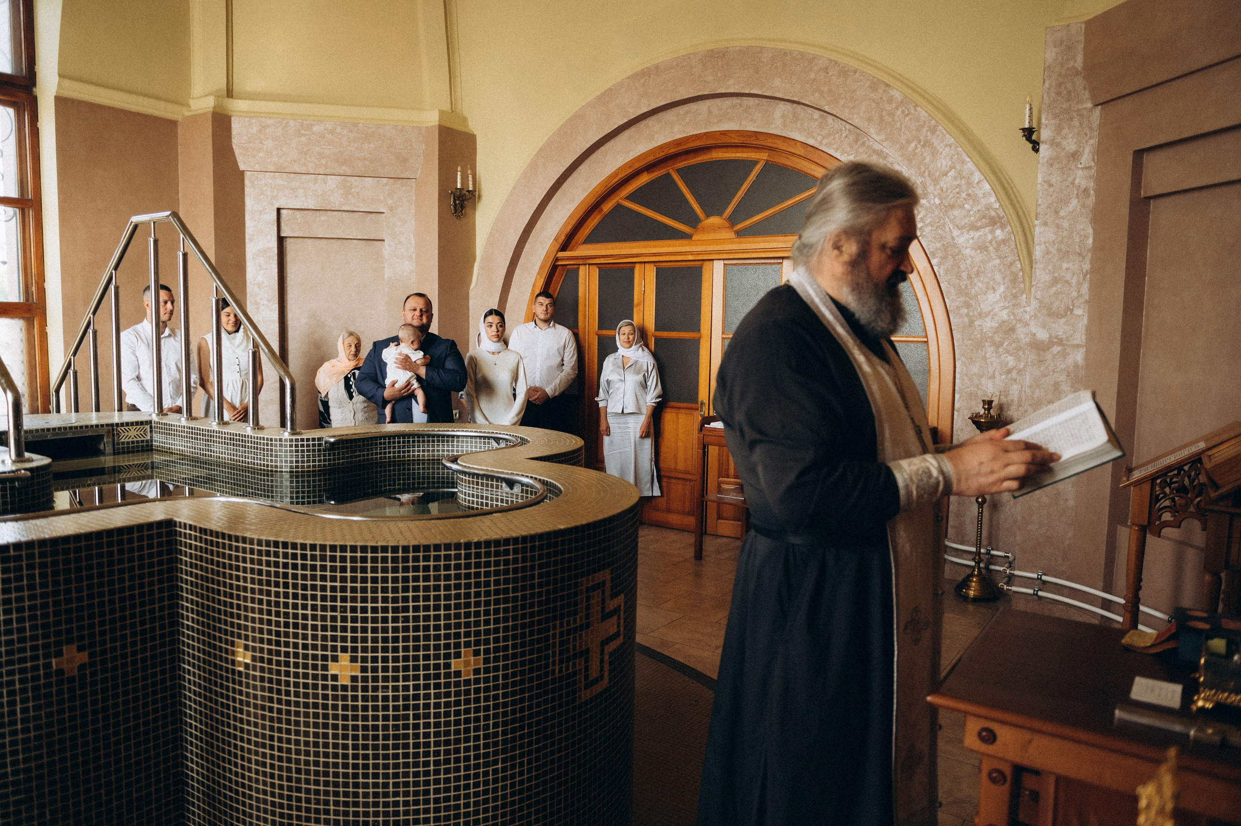 КРЕЩЕНИЕ КСЕНИИ. Семейный фотограф в Новосибирске Женя Индрикова