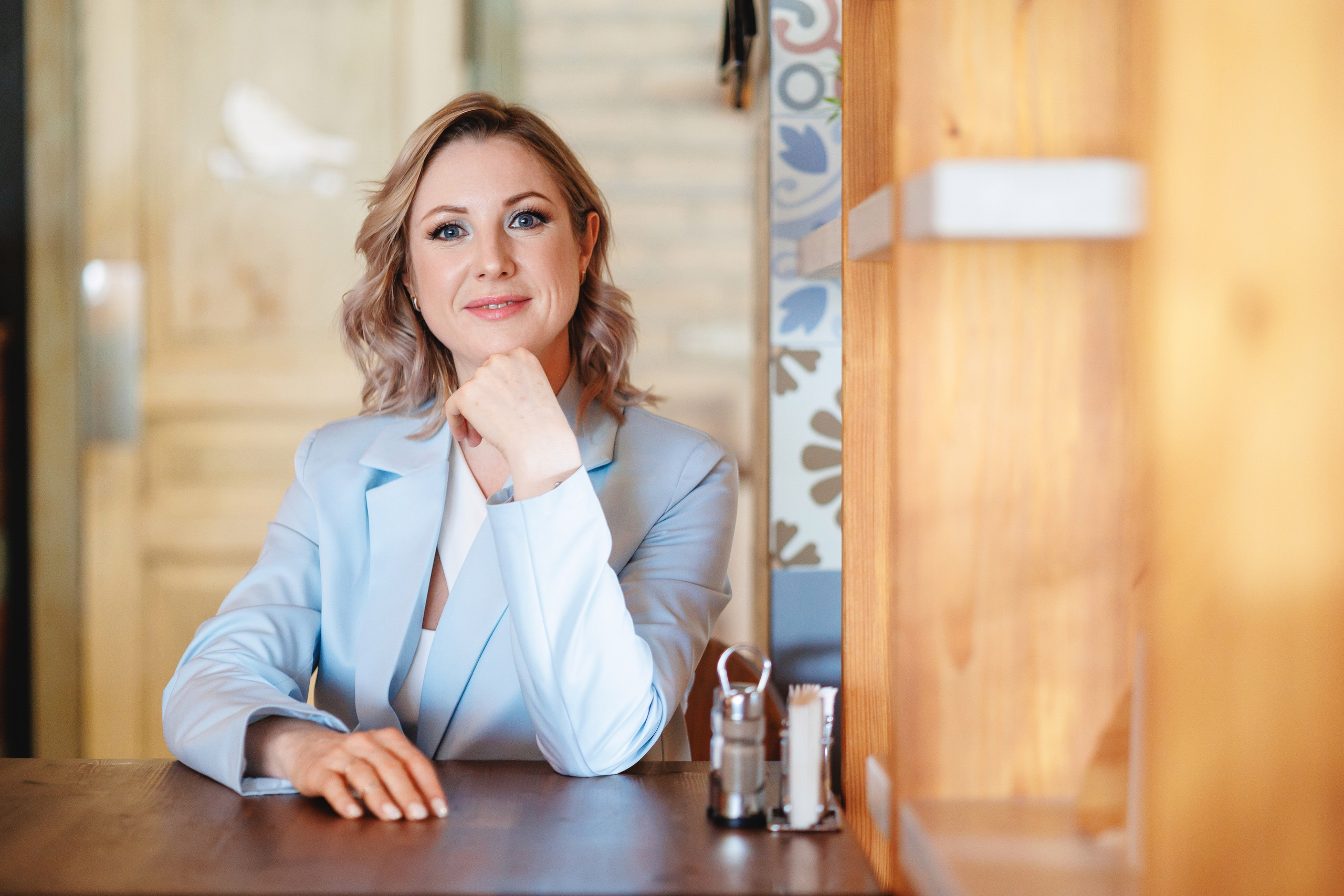 Аня, кафе, закат. Event фотосъемка Фомин Дмитрий Михайлович