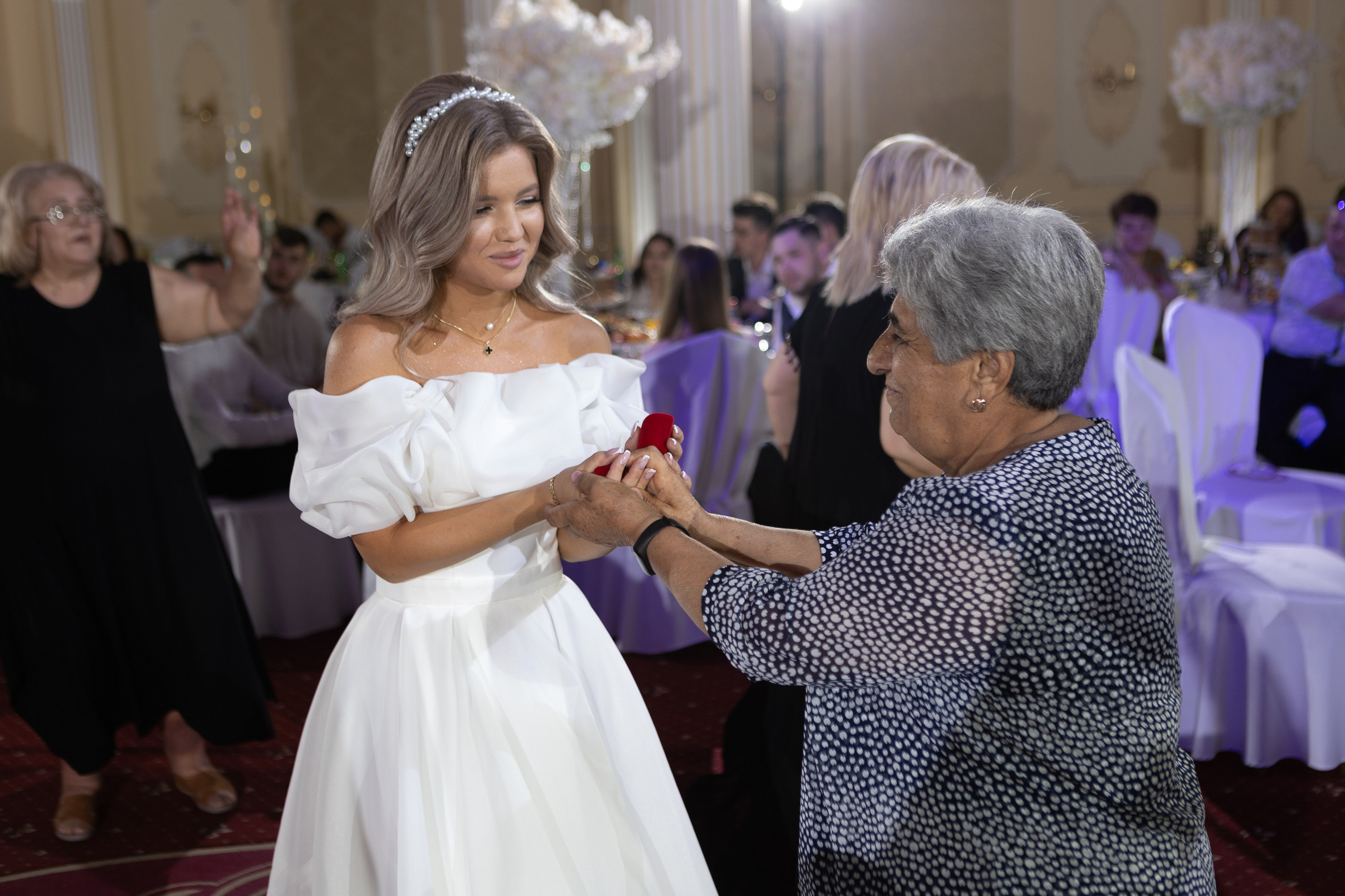 Свадебный фотограф Уфа — Руслан ГабдлисламовЖивые эмоции, красивые кадры, воспоминания на всю жизнь.Работаю по всей Республике Башкортоста. Свадебный фотограф Уфа Руслан Габдлисламов