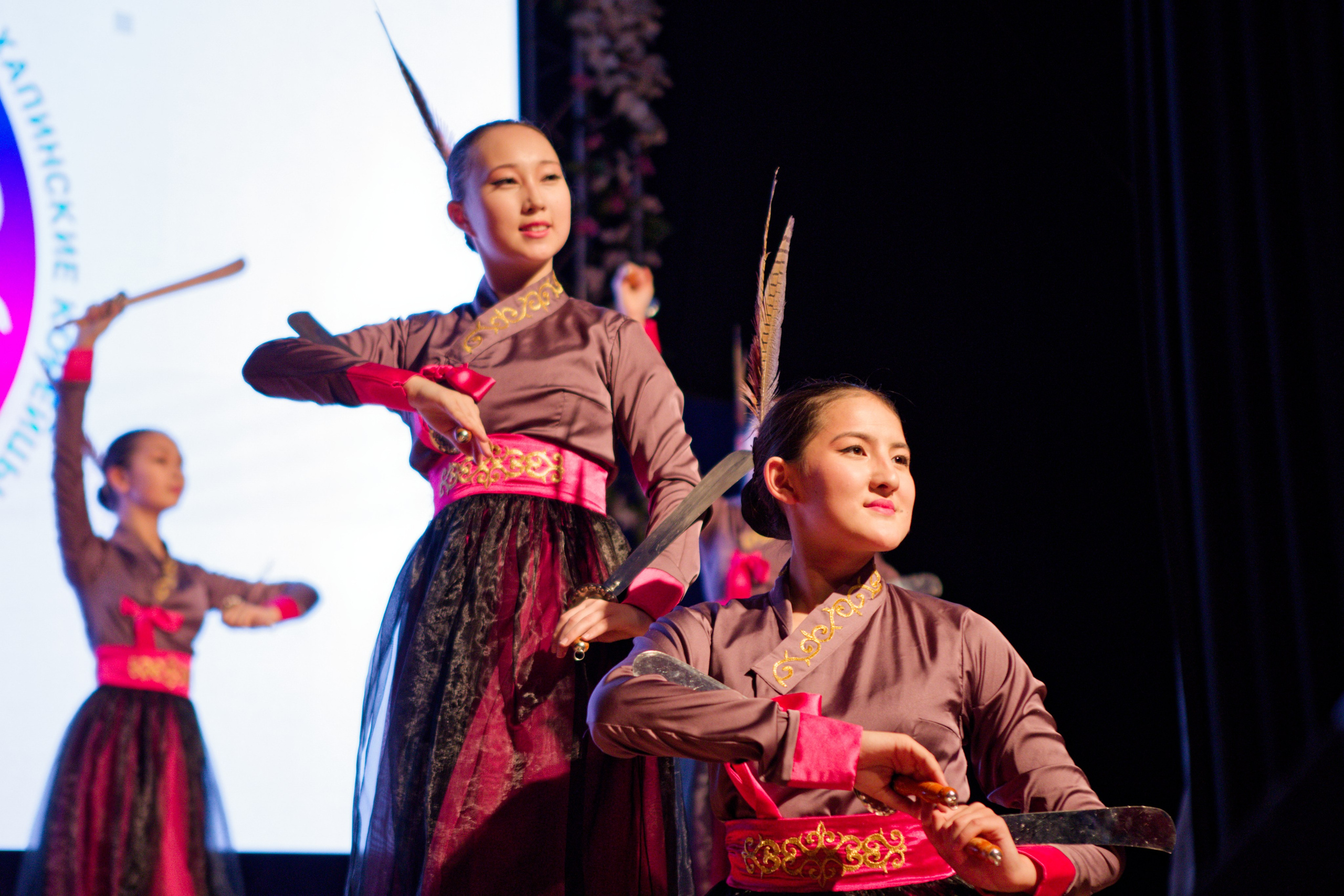 Новый Год по лунному календарю. Кутузов Евгений Фотограф в Южно-Сахалинске