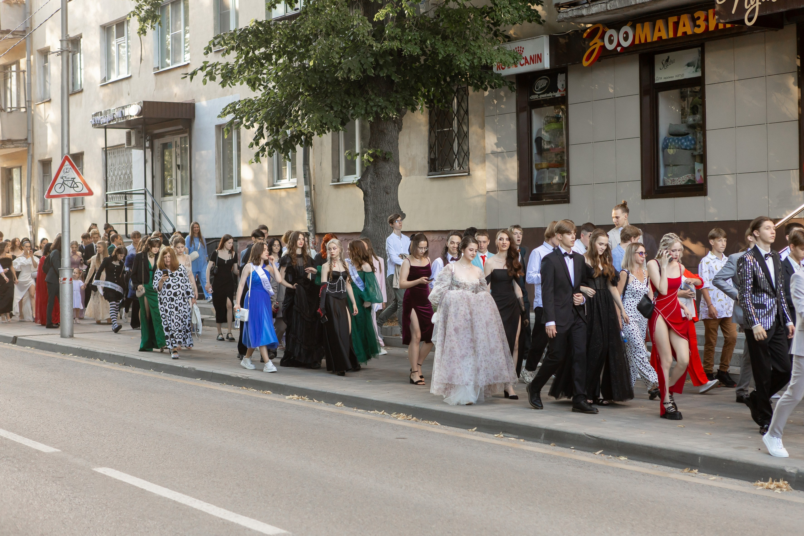 Выпускной Гимназия 12 2024 г. Свадебный и портретный Фотограф в Липецке Дмитрий Котюков