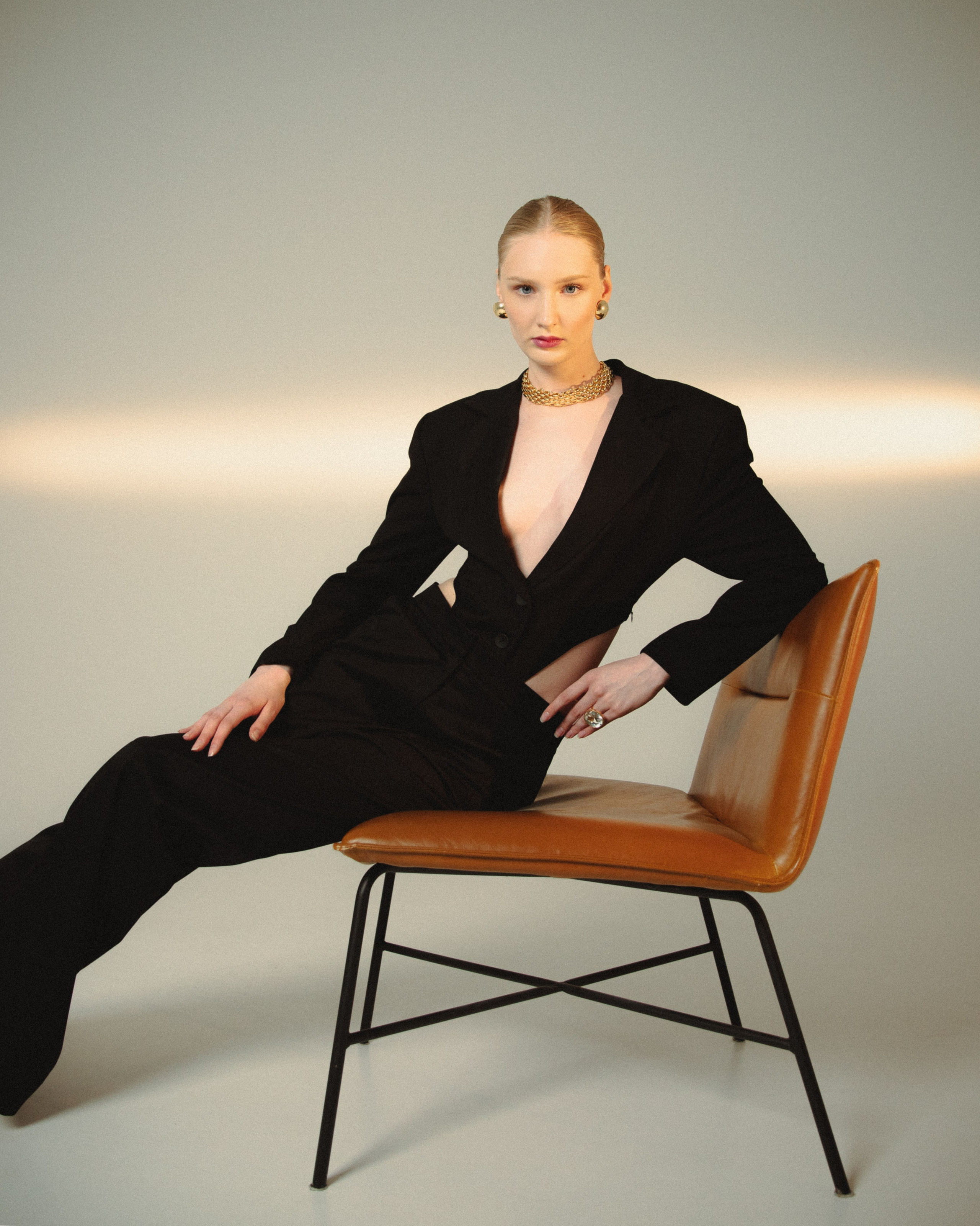 Monreve. Фотограф в Москве и Сургуте Алла Лесовая. Снимаю каталог для брендов и индивидуальные портреты для людей