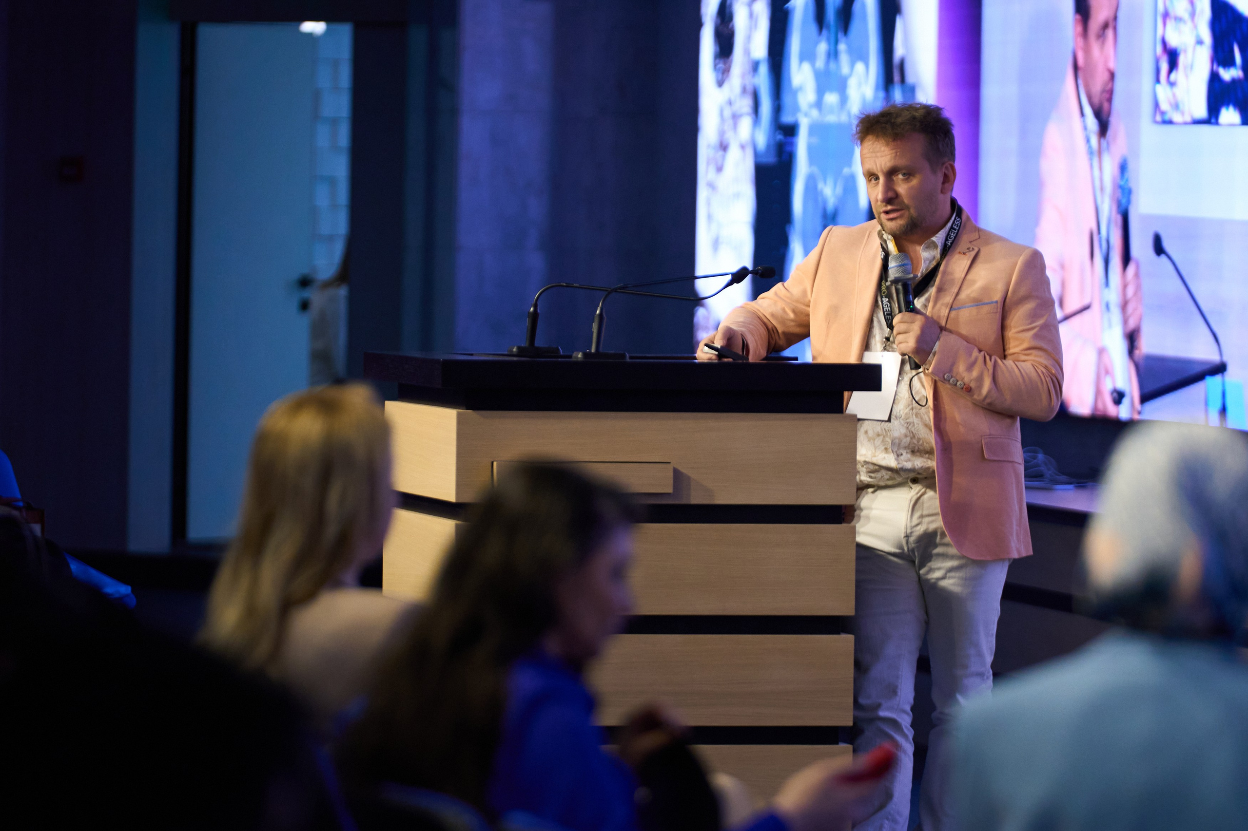 СПИКЕРЫ. PRO-AGELESS