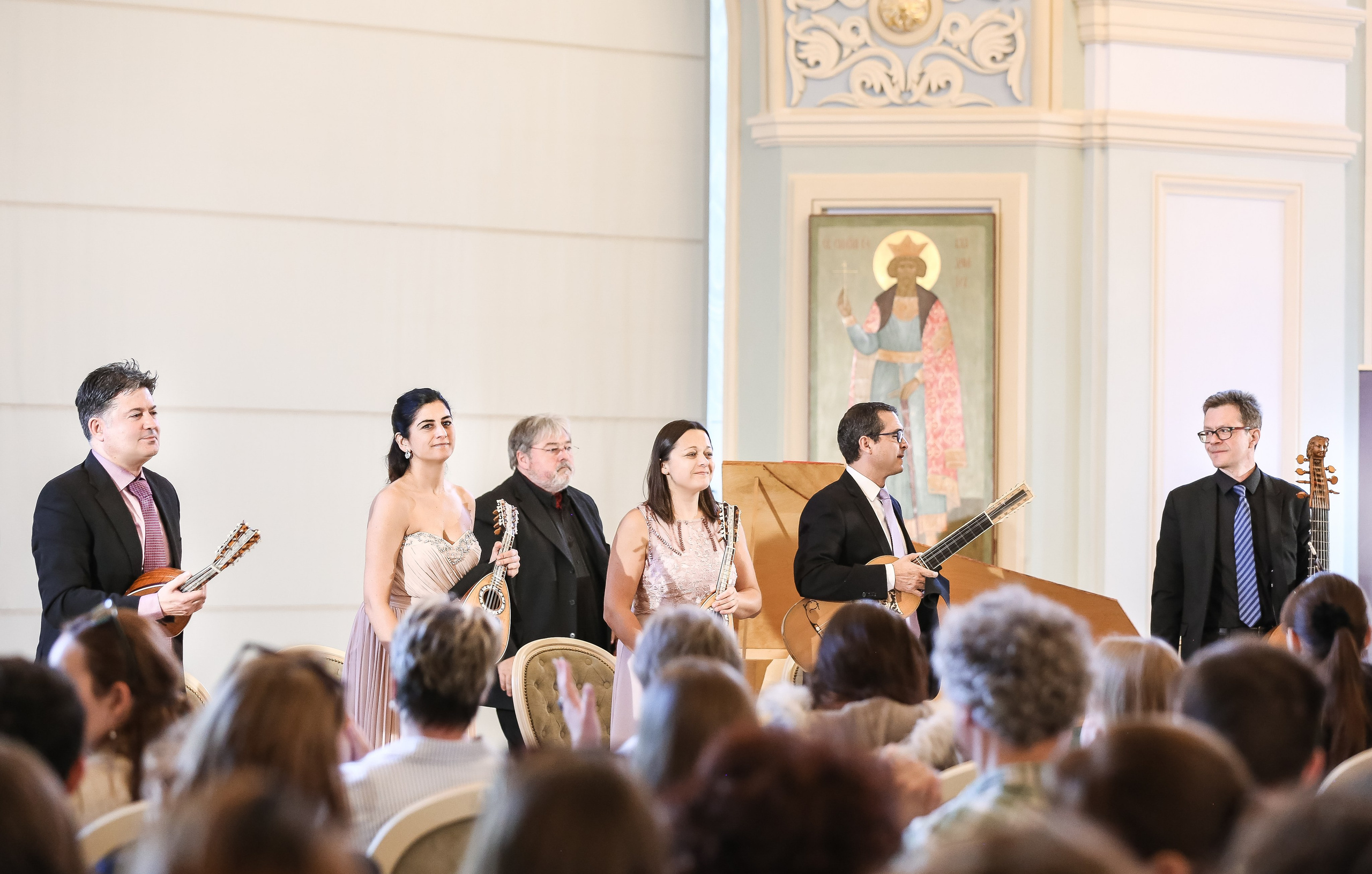 Путешествие мандолины. Дарья Письменюк / Darya Leitstern — фотограф, музыкант, журналист, путешественник