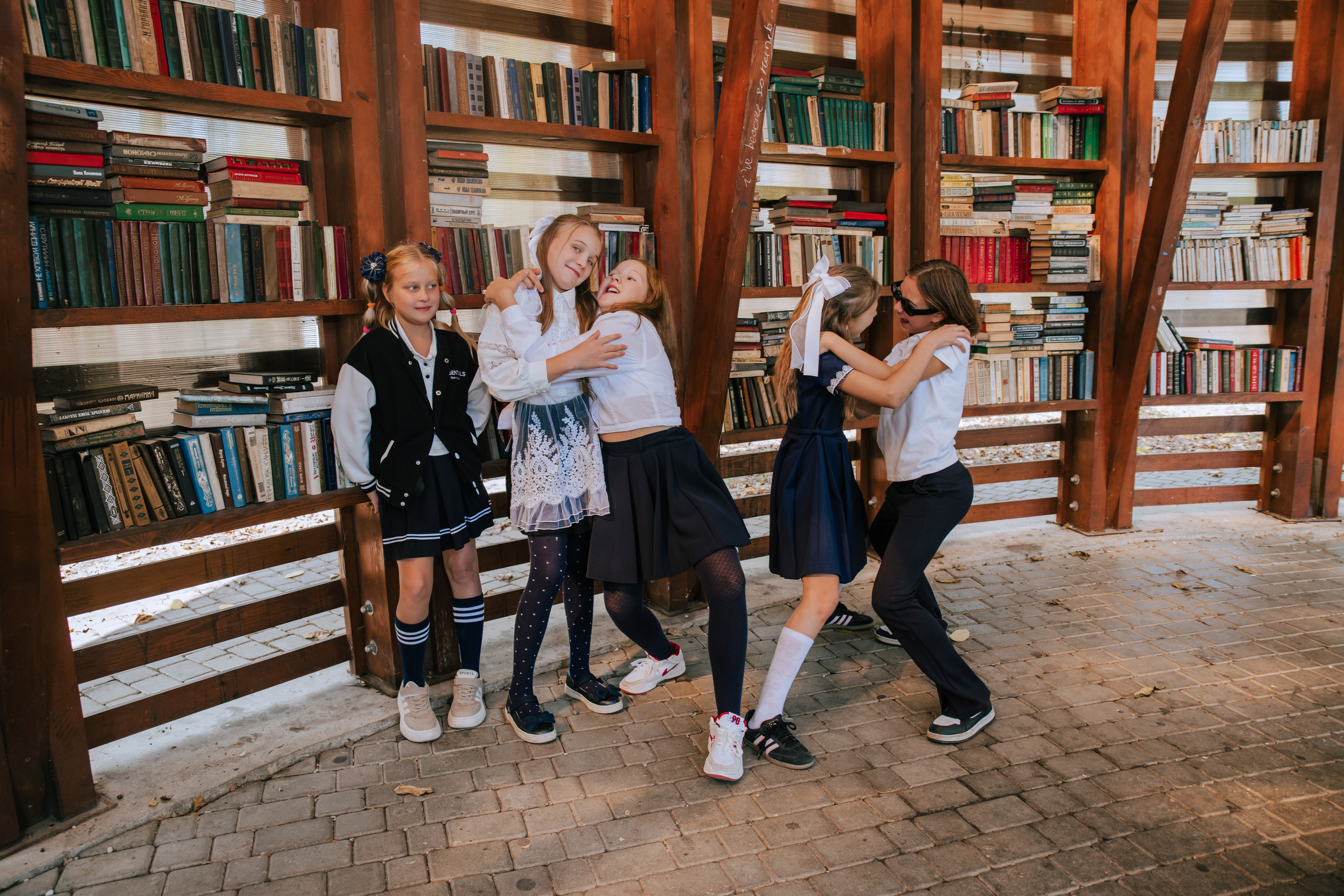 4 класс 1 школа. Фотограф Ярмишко Дарья. Выпускные фотокниги