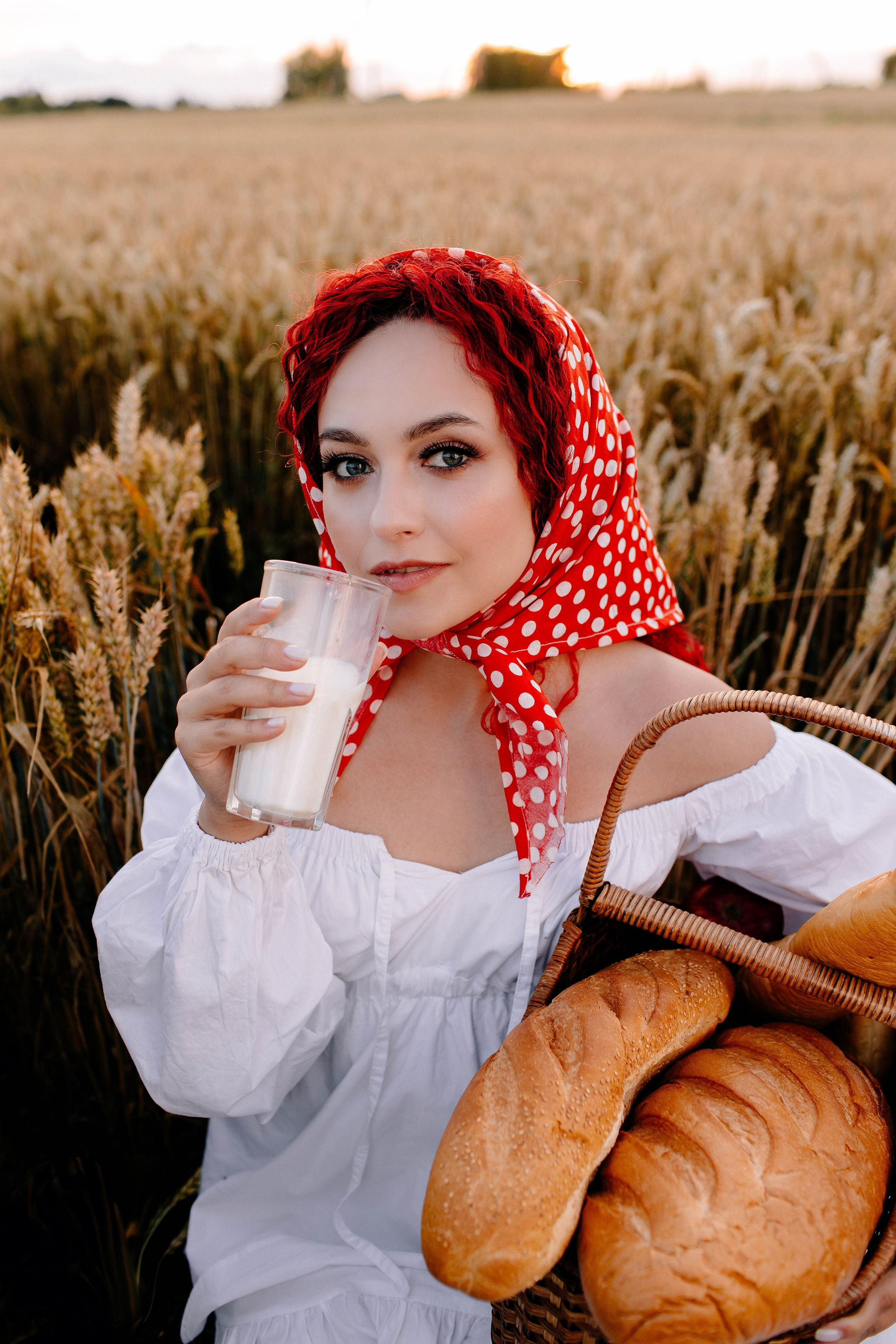 Пикник в золотом поле. Фотосессии Фотодни Псков СПб