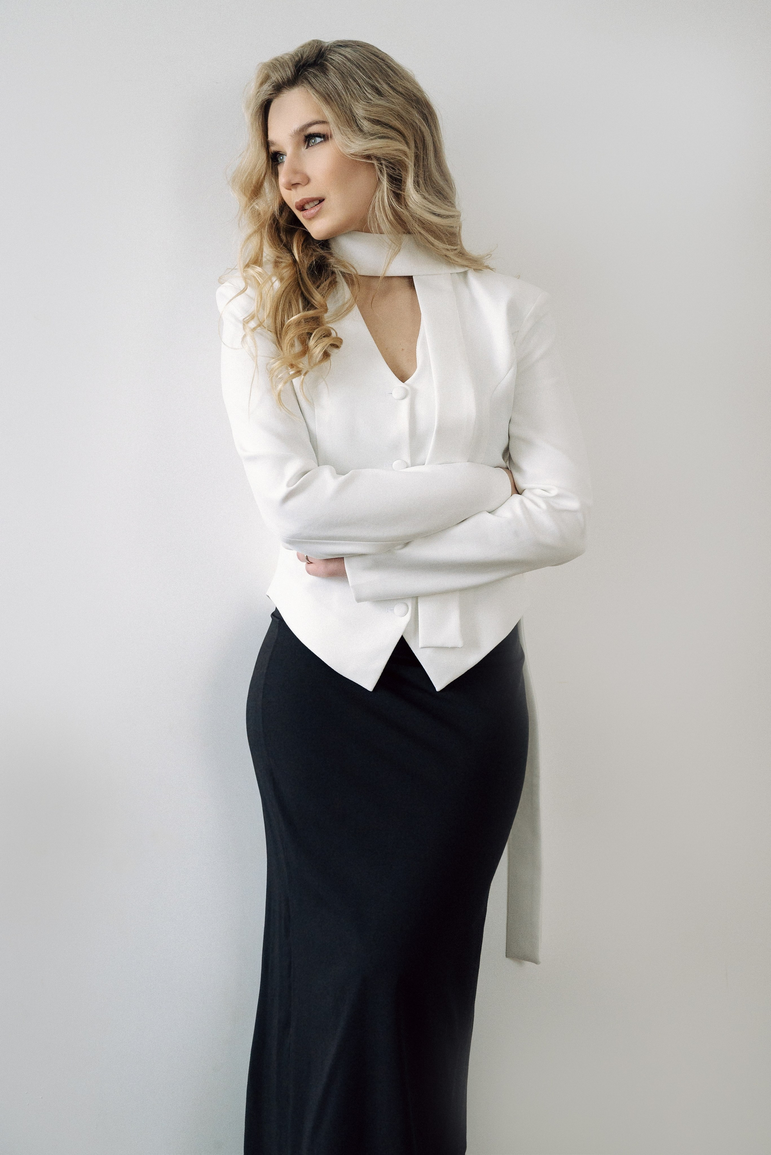 Студийная фотосессия в москве. Карина Эмильевна |Фотограф в Москве | Женский и семейный фотограф. Съемки под ключ для ваших брендов