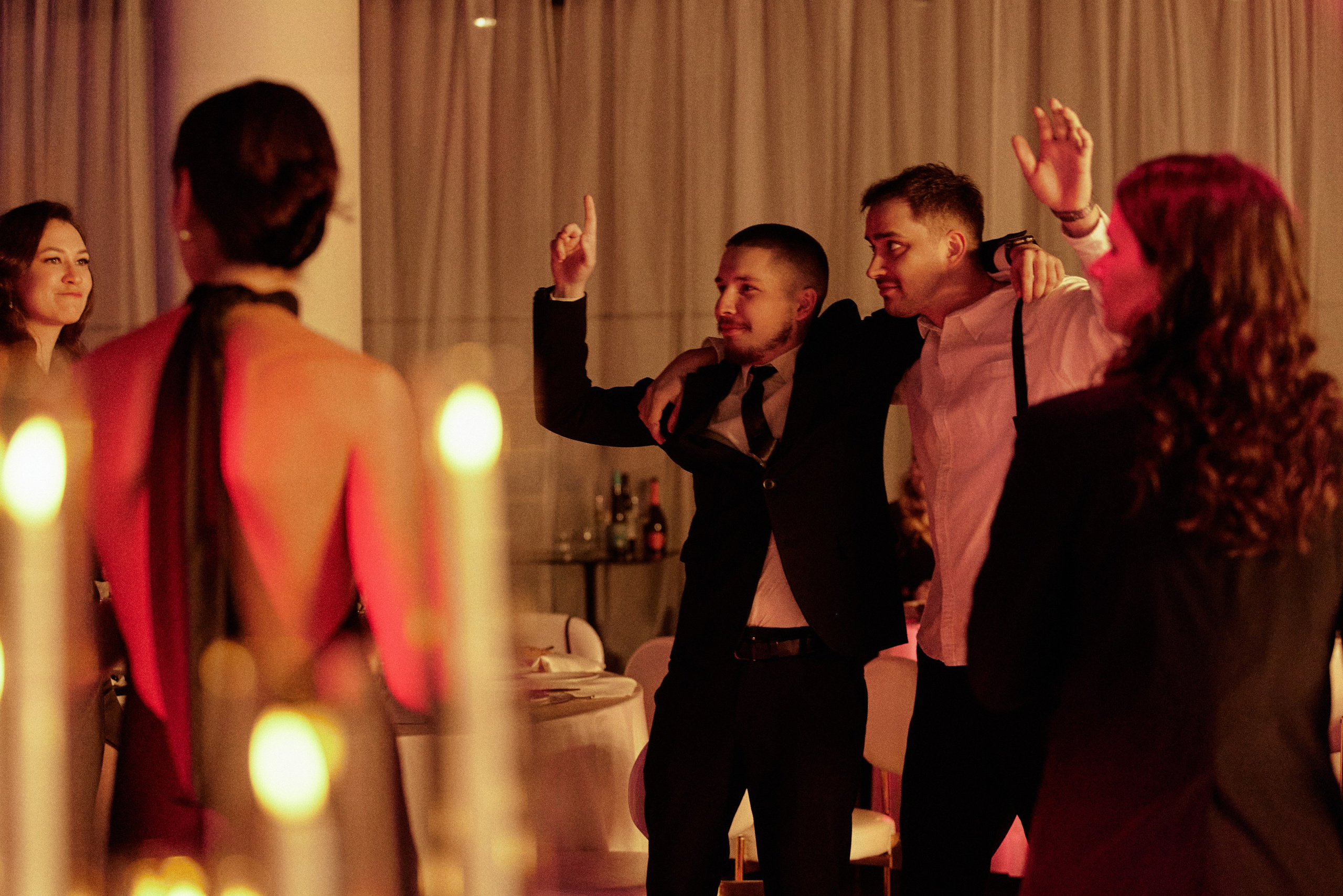 Свадебная фотосессия: история любви, запечатлённая в кадре — After So Many Years, Always. Дмитрий Мазуркевич: Профессиональный Репортажный Фотограф