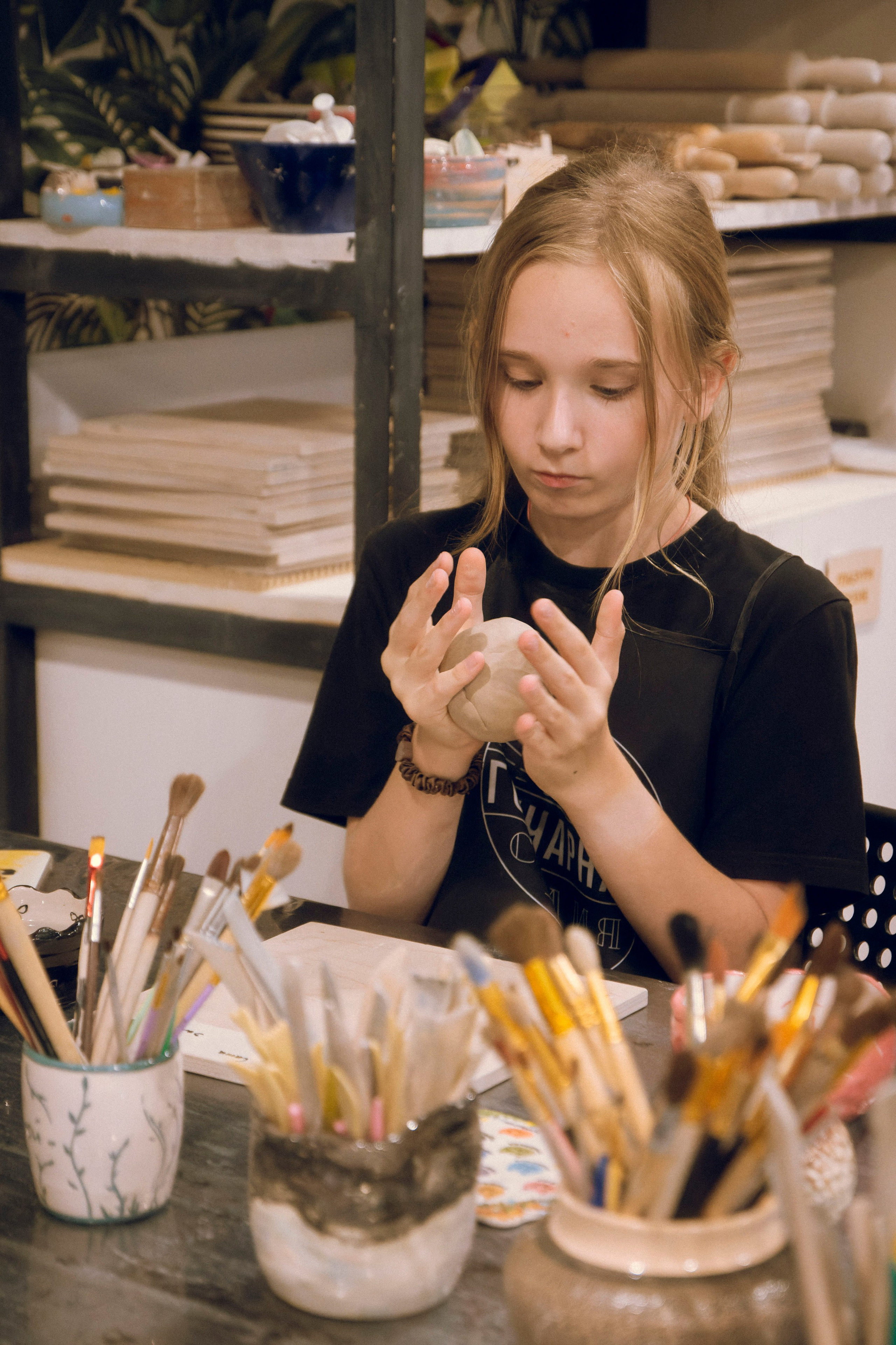 В гончарной мастерской. Плак или Квак