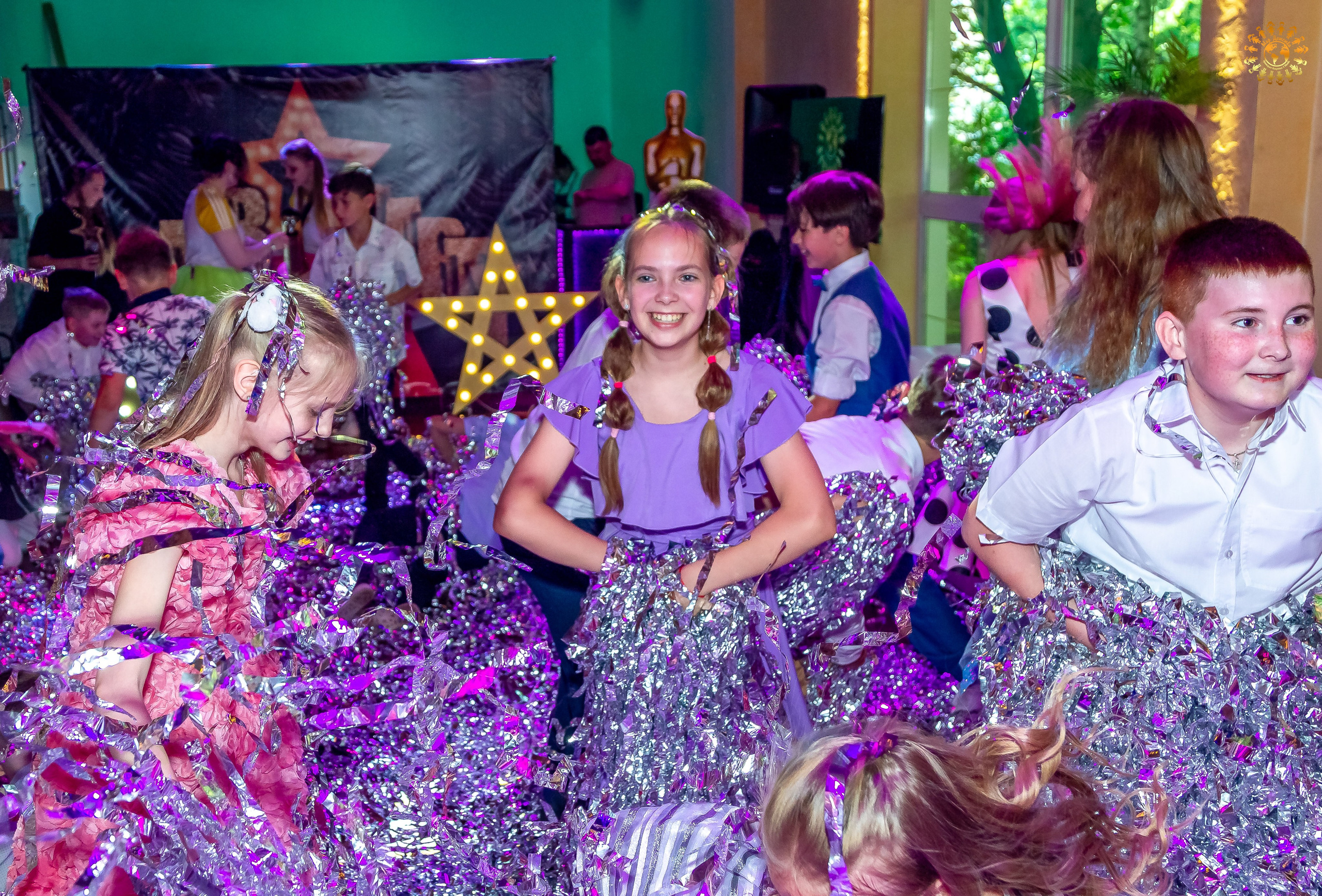 Выпускной 4-го класса 2024. Школа 2109. Репортажная съемка в Москве и области. Анималистика