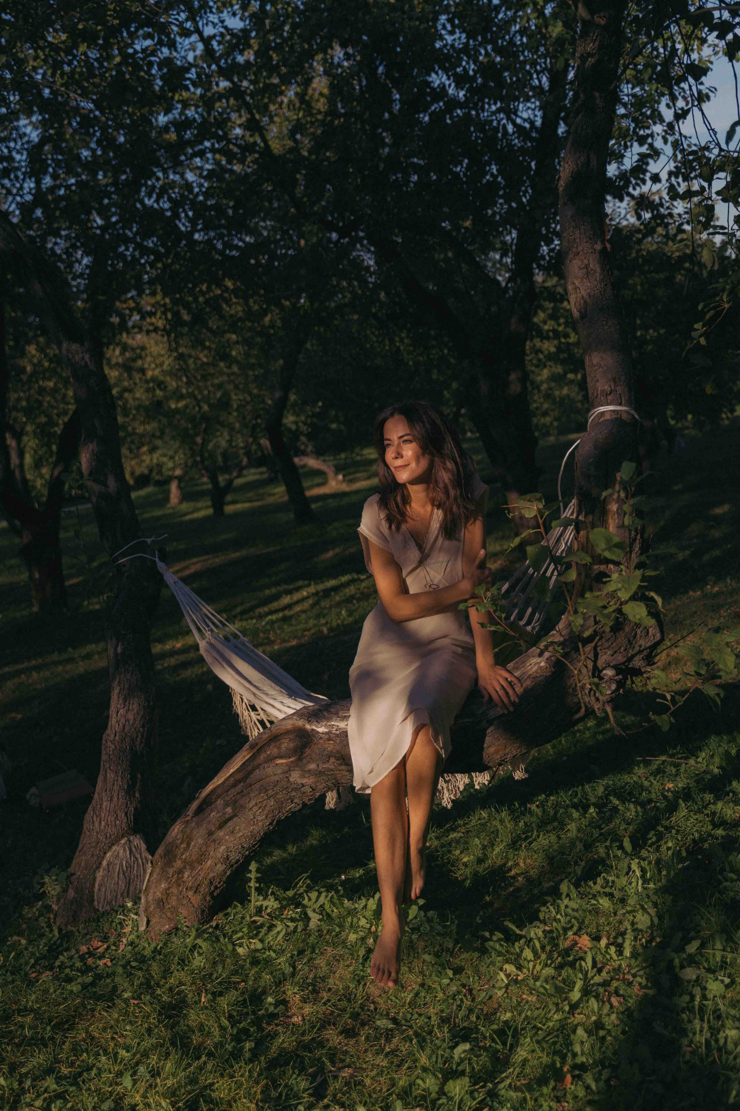 Яблоневый сад и гамак. Фотограф и видеограф в Москве и Абу Даби Мария Кулагина