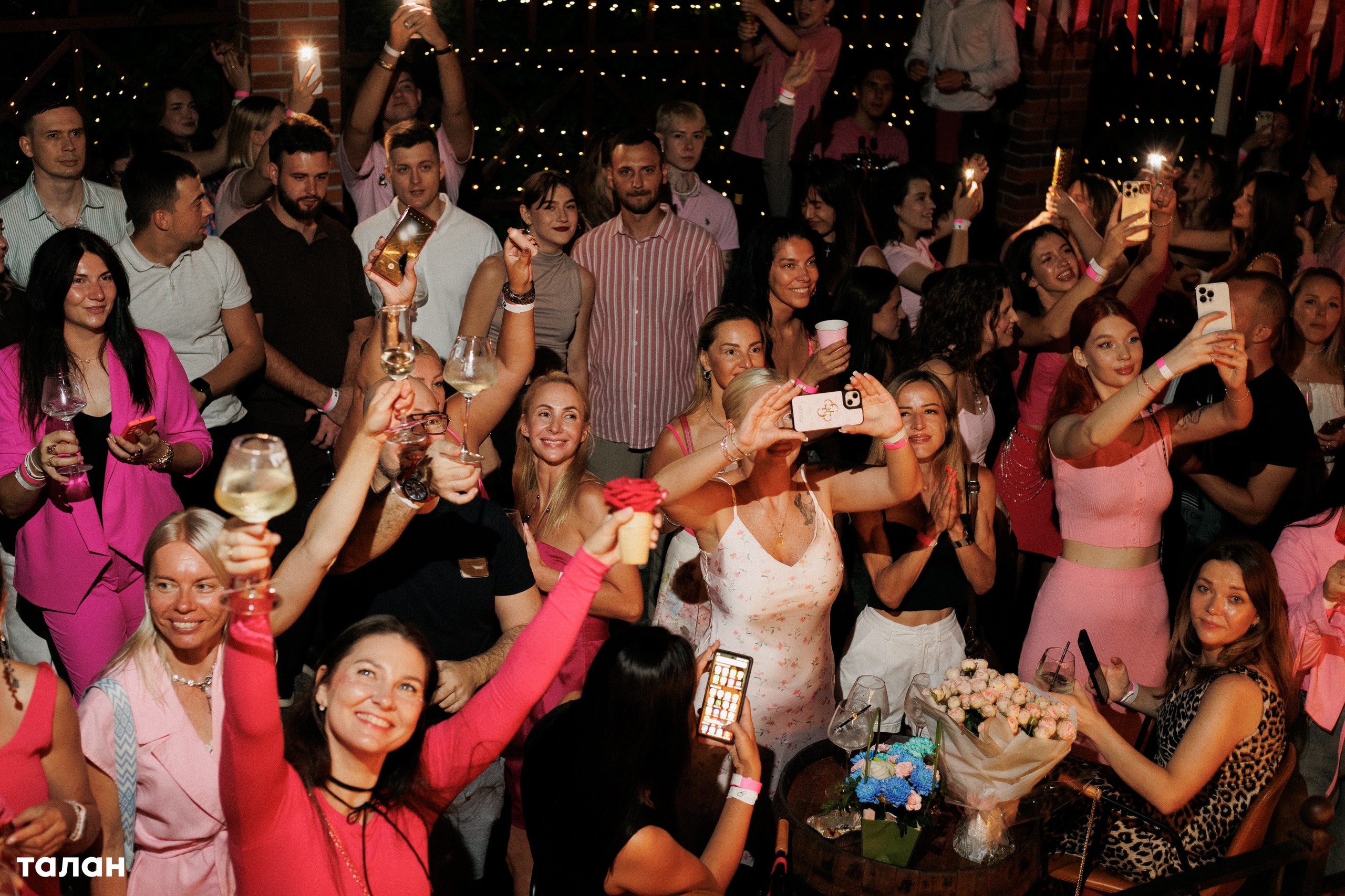 ВИНОТЕКА [бар+магаз] — BIRTHDAY PARTY. СВОИ. ФОТООТЧЕТЫ-СОБЫТИЯ-МЕСТА