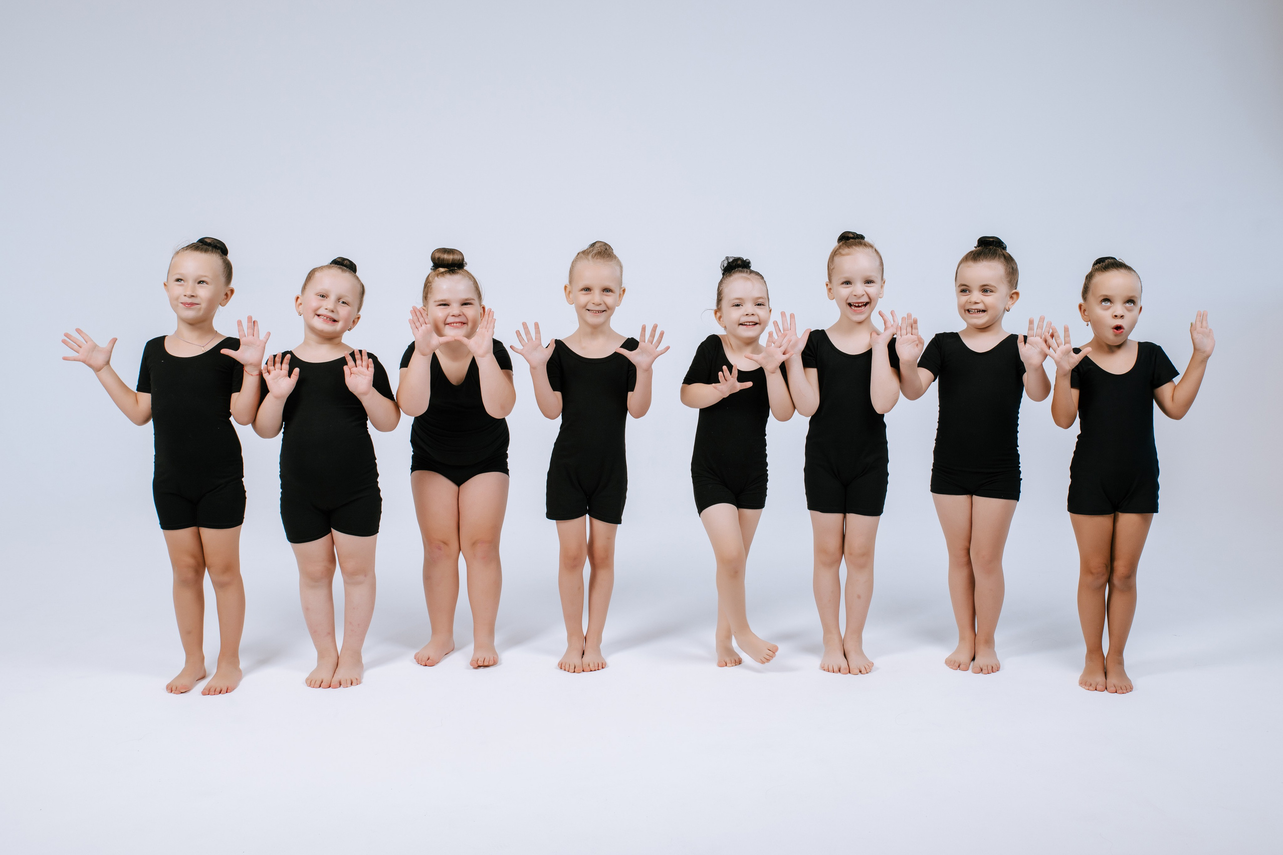 Коллектив «Жар-птица». Фотограф Ярмишко Дарья. Выпускные фотокниги