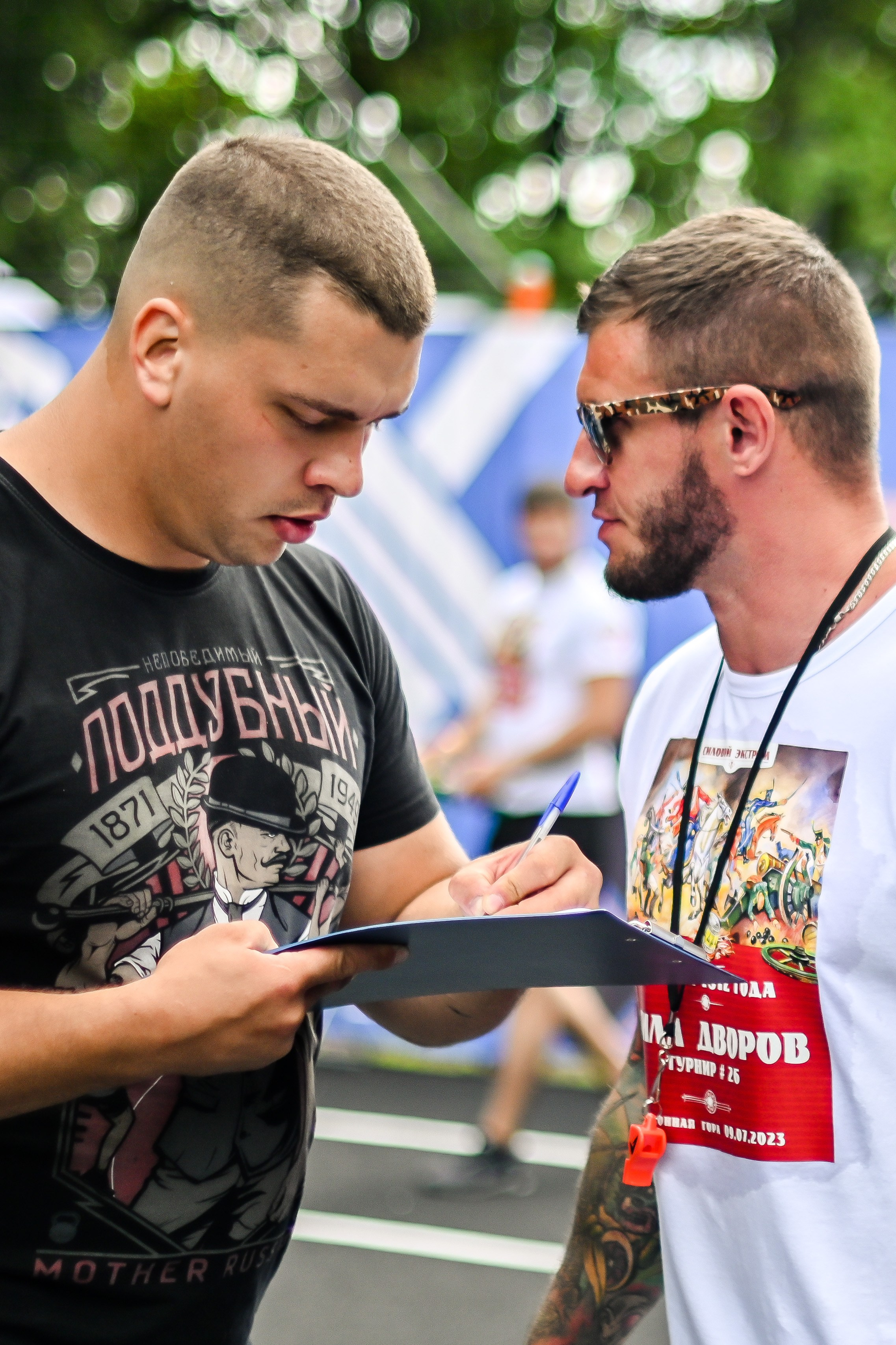 СТРОНГ. Фотограф для бизнесконтента, репортажей и семейного альбома в Москве
