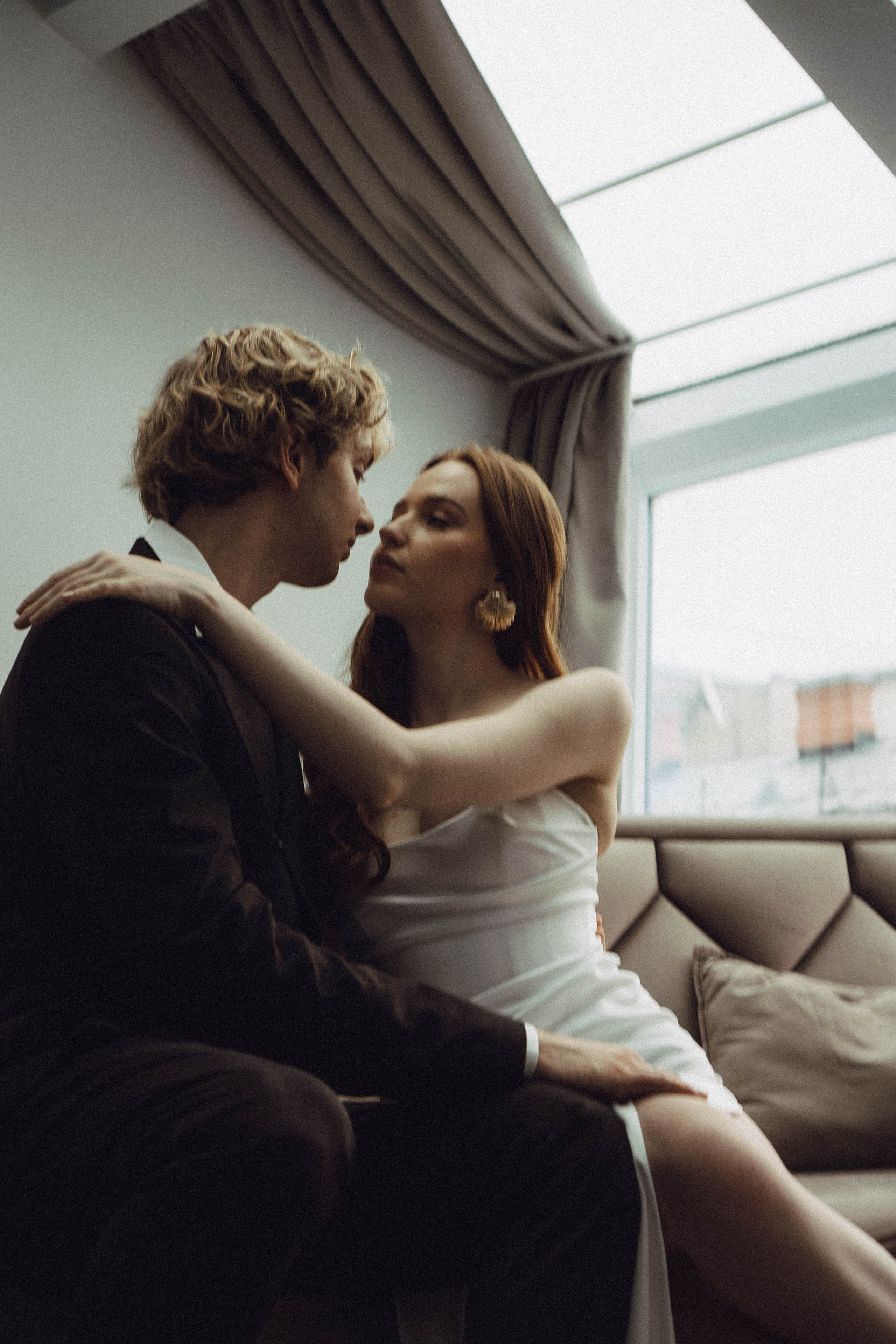 СВАДЕБНАЯ СЬЕМКА В ОТЕЛЕ. СБОРЫ ЖЕНИХА И НЕВЕСТЫ И ТАКЖЕ ТОР И ПОДГОТОВКА К ПРОГУЛКЕ. Профессиональный фотограф, Санкт-Петербург — Виктория Богомолова