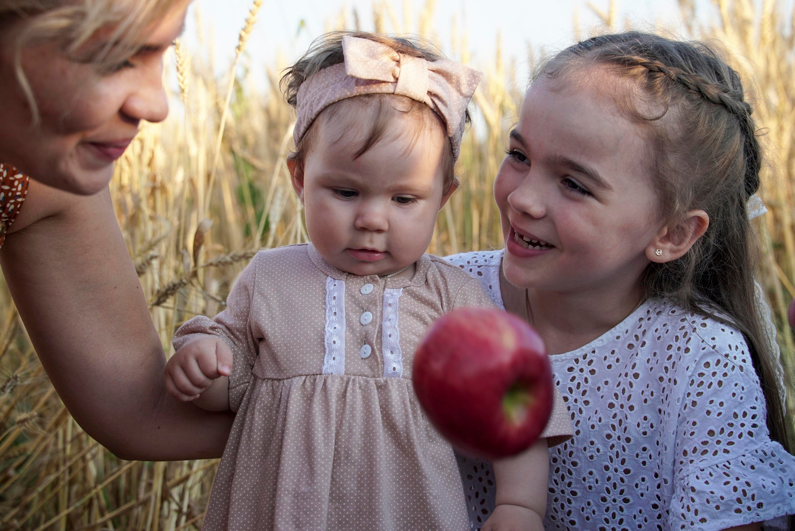 Снимаю вашу семью дома, в парке или в полях. Видеограф Осинина Татьяна — видеосъемка в Москве
