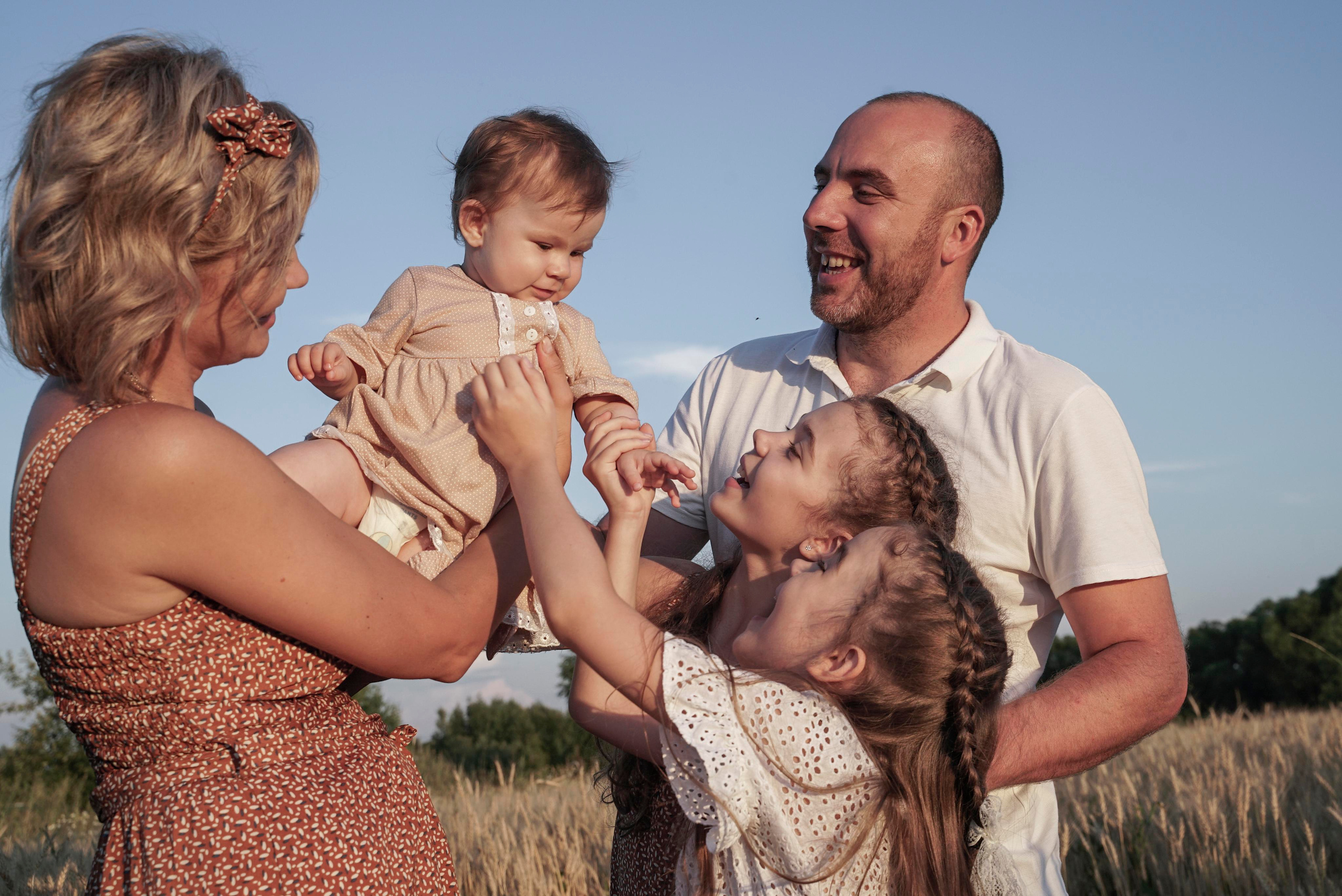 Снимаю вашу семью дома, в парке или в полях. Видеограф Осинина Татьяна — видеосъемка в Москве