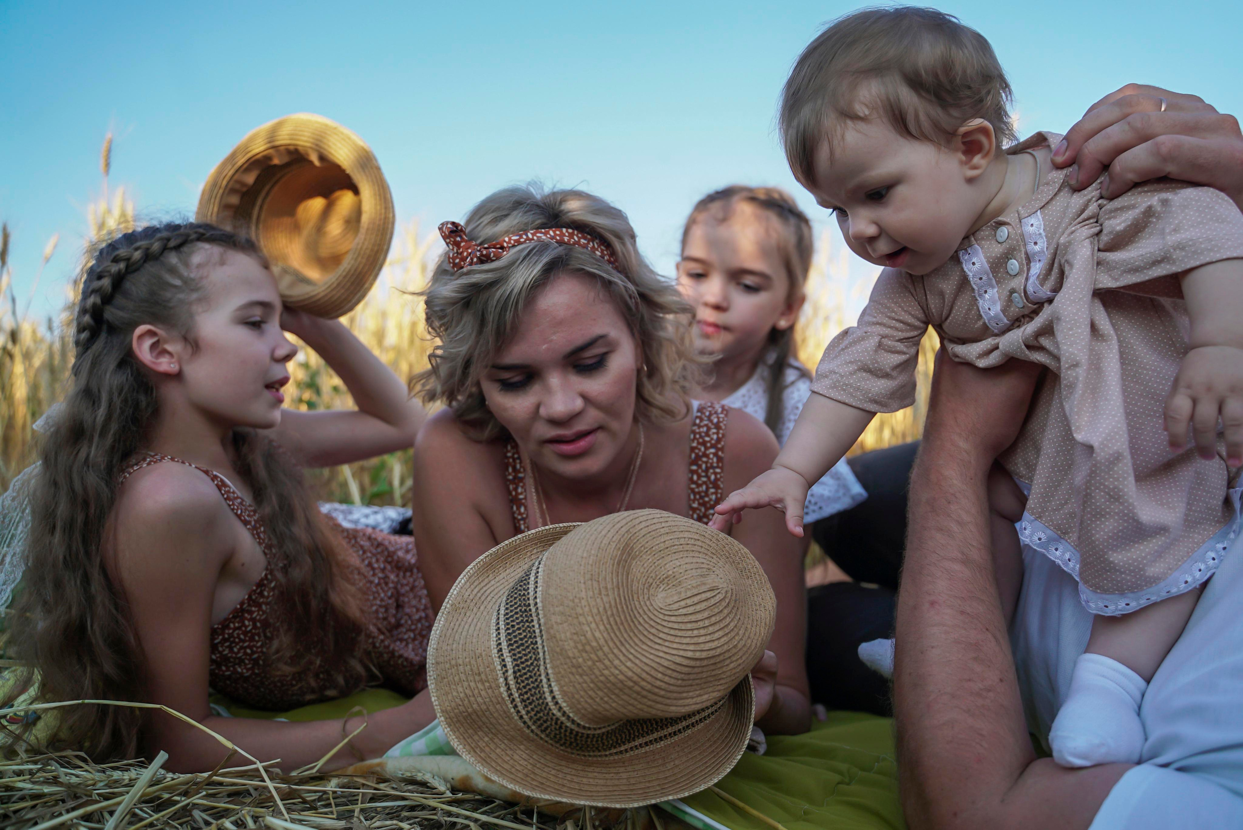 Снимаю вашу семью дома, в парке или в полях. Видеограф Осинина Татьяна — видеосъемка в Москве